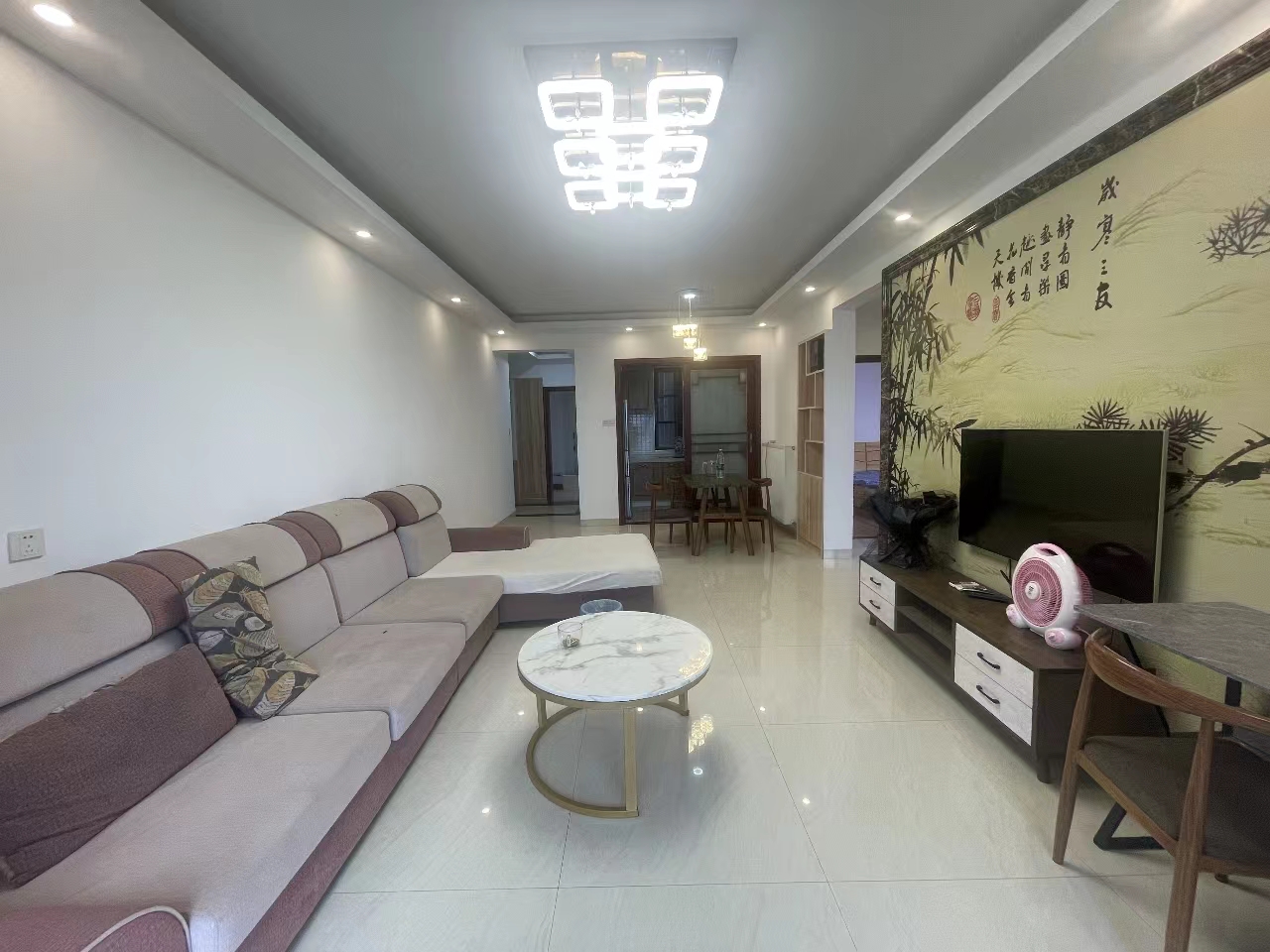 岳铁东城名邸  2室1厅1卫   1500.00元/月室内图