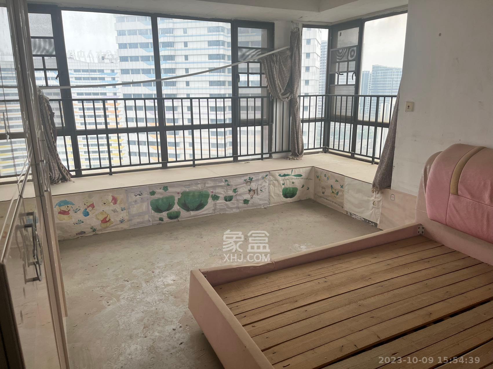 金色溪泉湾  4室2厅1卫   1600.00元/月室内图