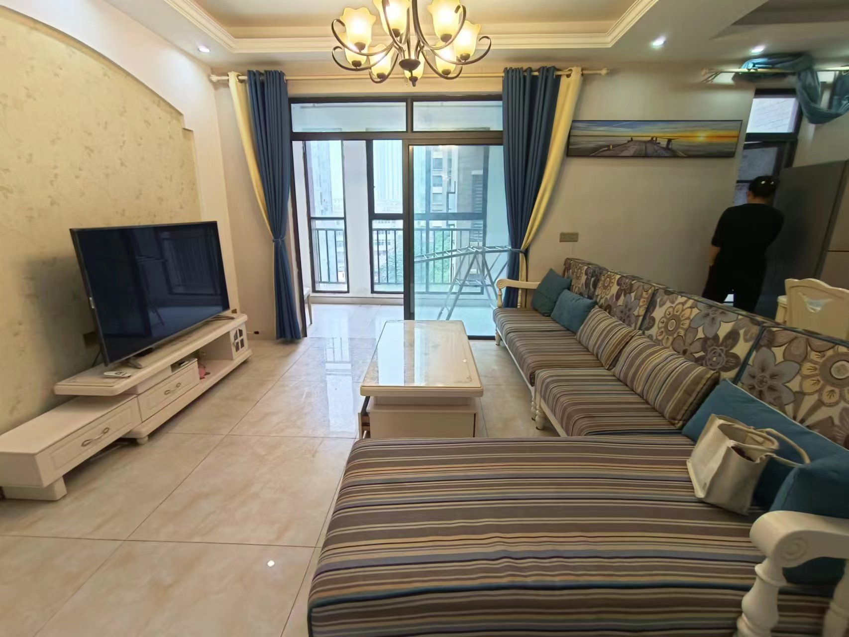 湘银星城  4室2厅2卫    69.0万 湘银星城  4室2厅2卫    69.0万