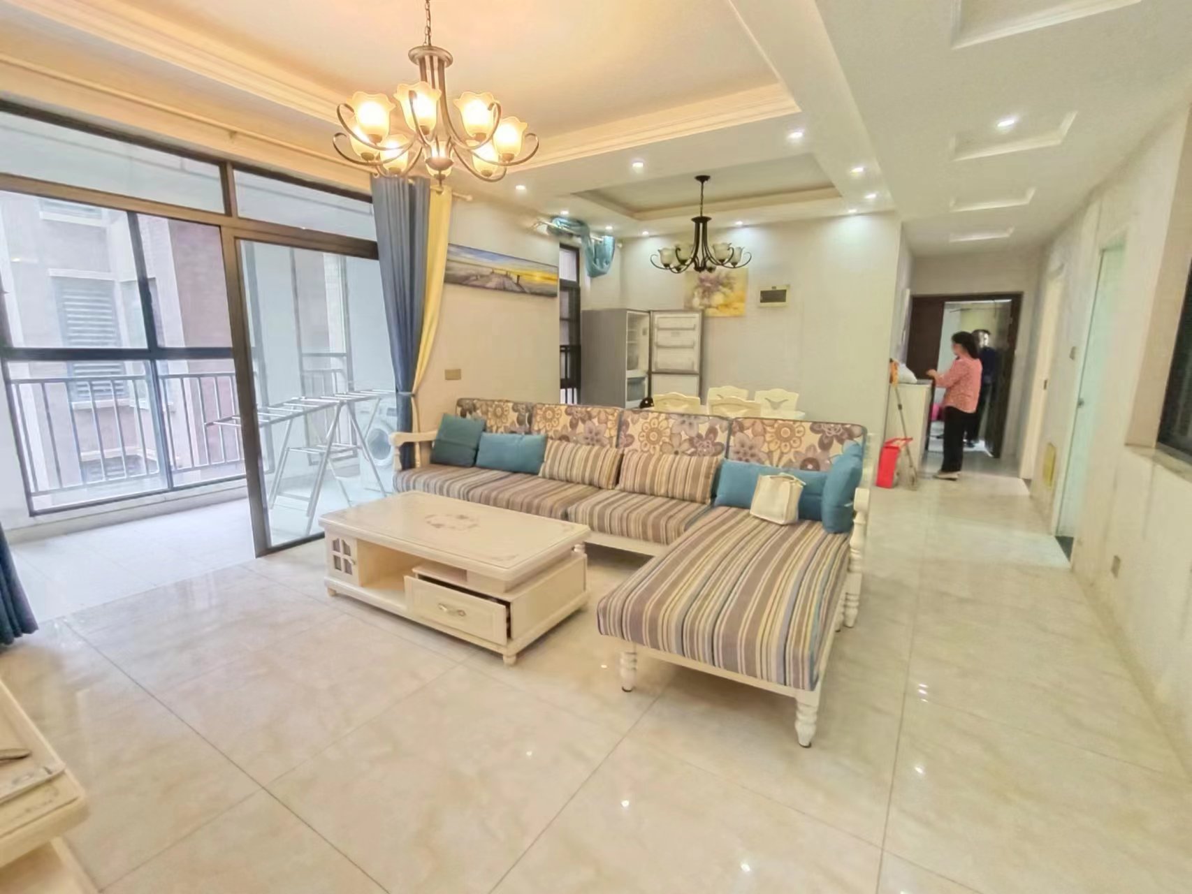 湘银星城 4室2厅2卫 69.0万 湘银星城 4室2厅2卫 69.0万室内图