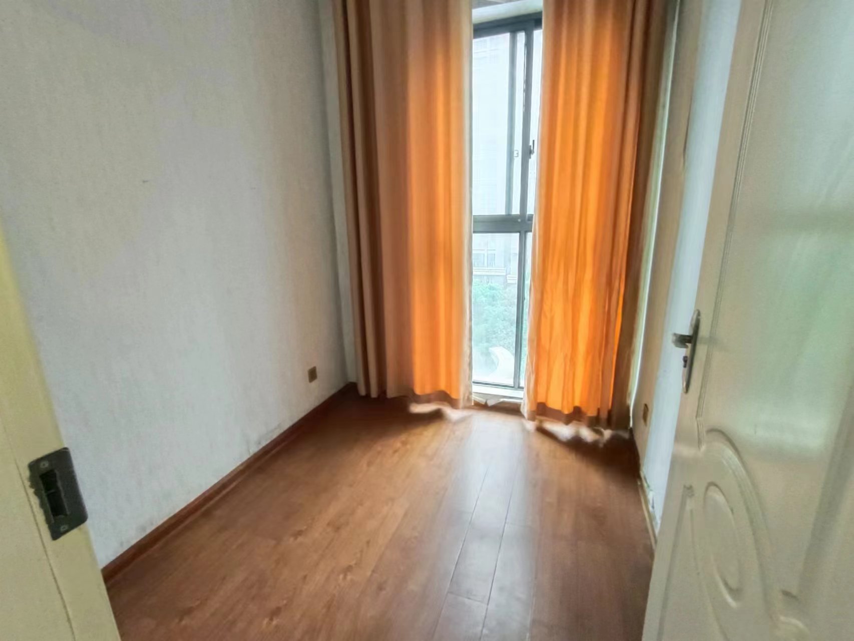 湘银星城 4室2厅2卫 69.0万 湘银星城 4室2厅2卫 69.0万室内图