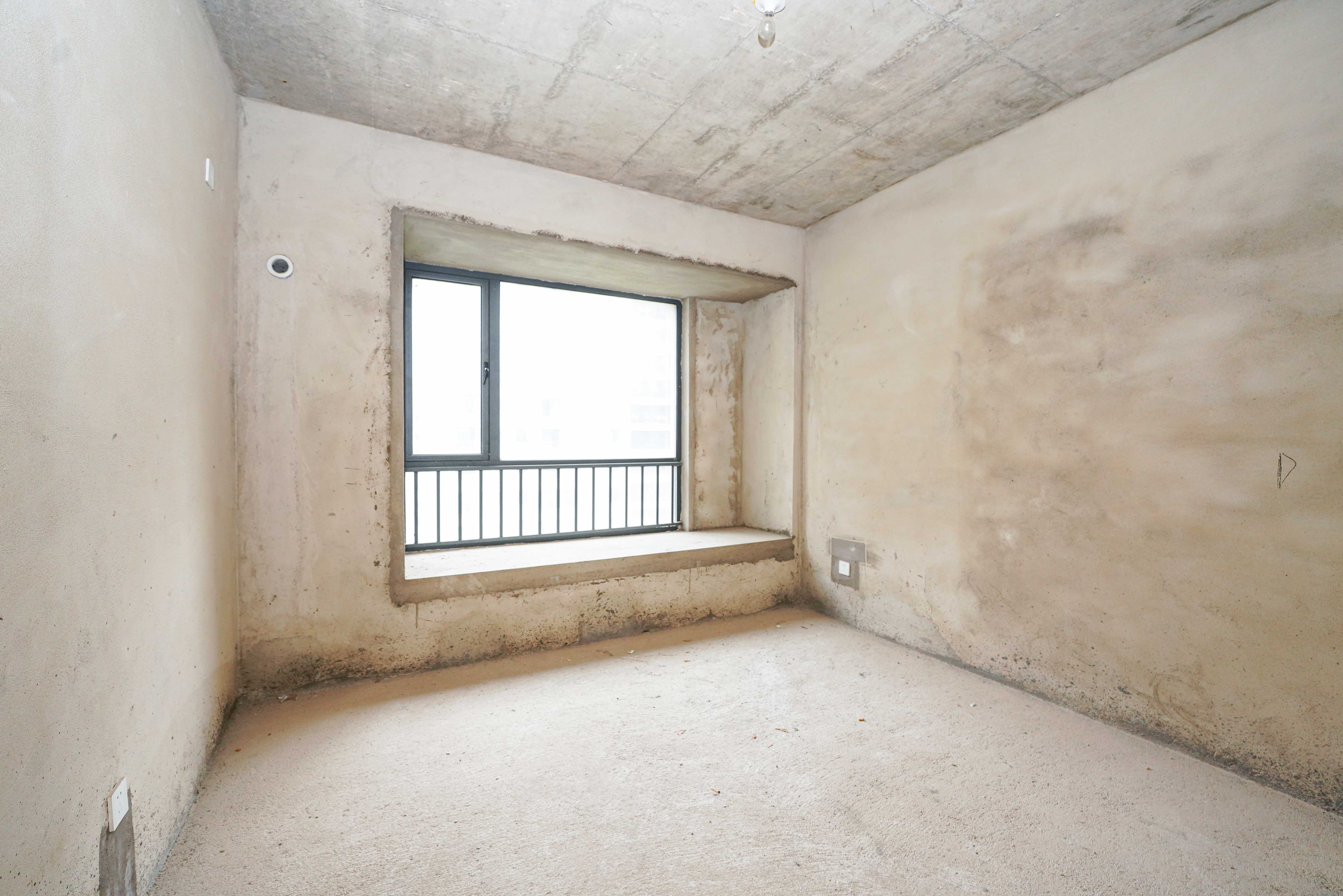 五矿万境蓝山  3室2厅2卫    123.0万卧室