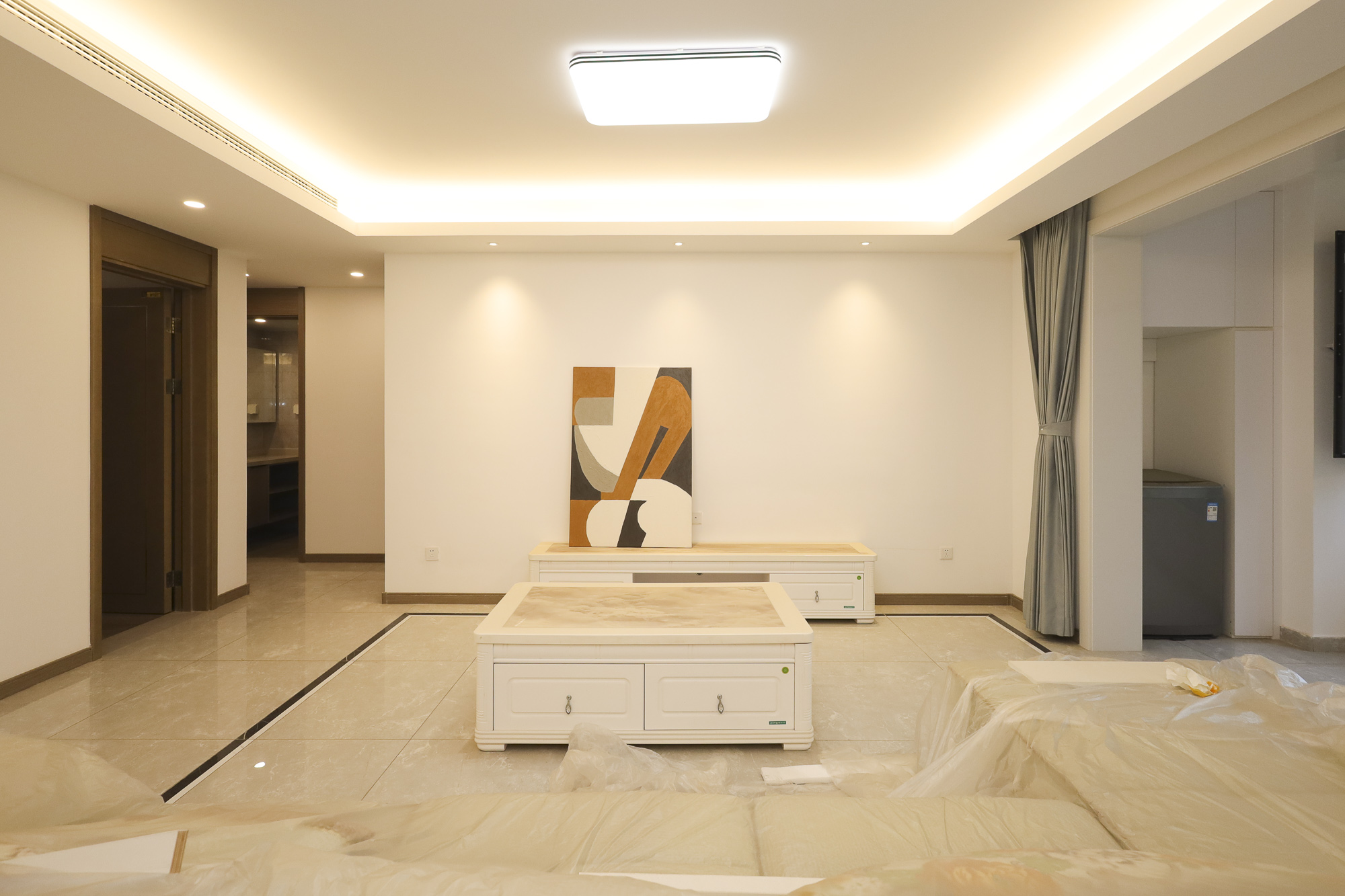 龙湖铂金中心（龙湖春江郦城）  3室2厅2卫    265.0万客厅