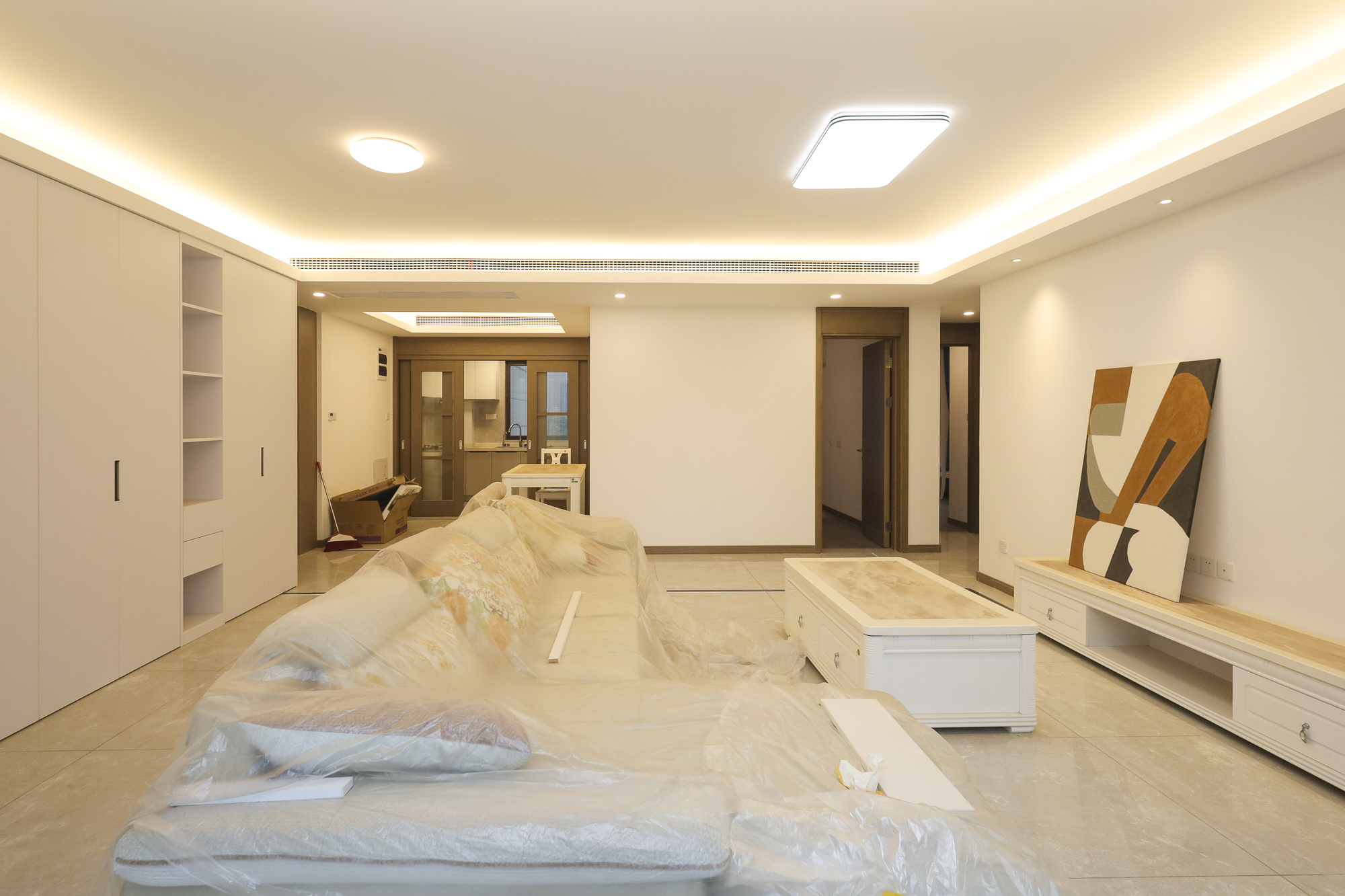 龙湖铂金中心（龙湖春江郦城）  3室2厅2卫    265.0万客厅