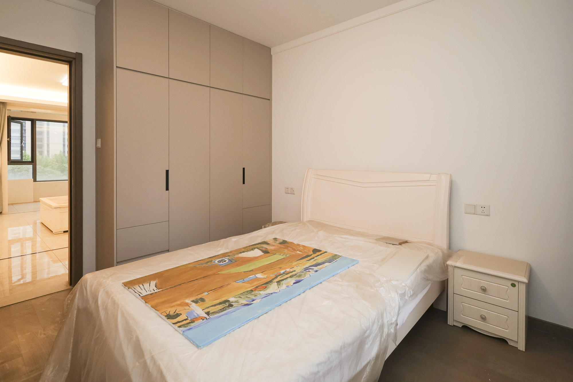 龙湖铂金中心（龙湖春江郦城）  3室2厅2卫    265.0万卧室