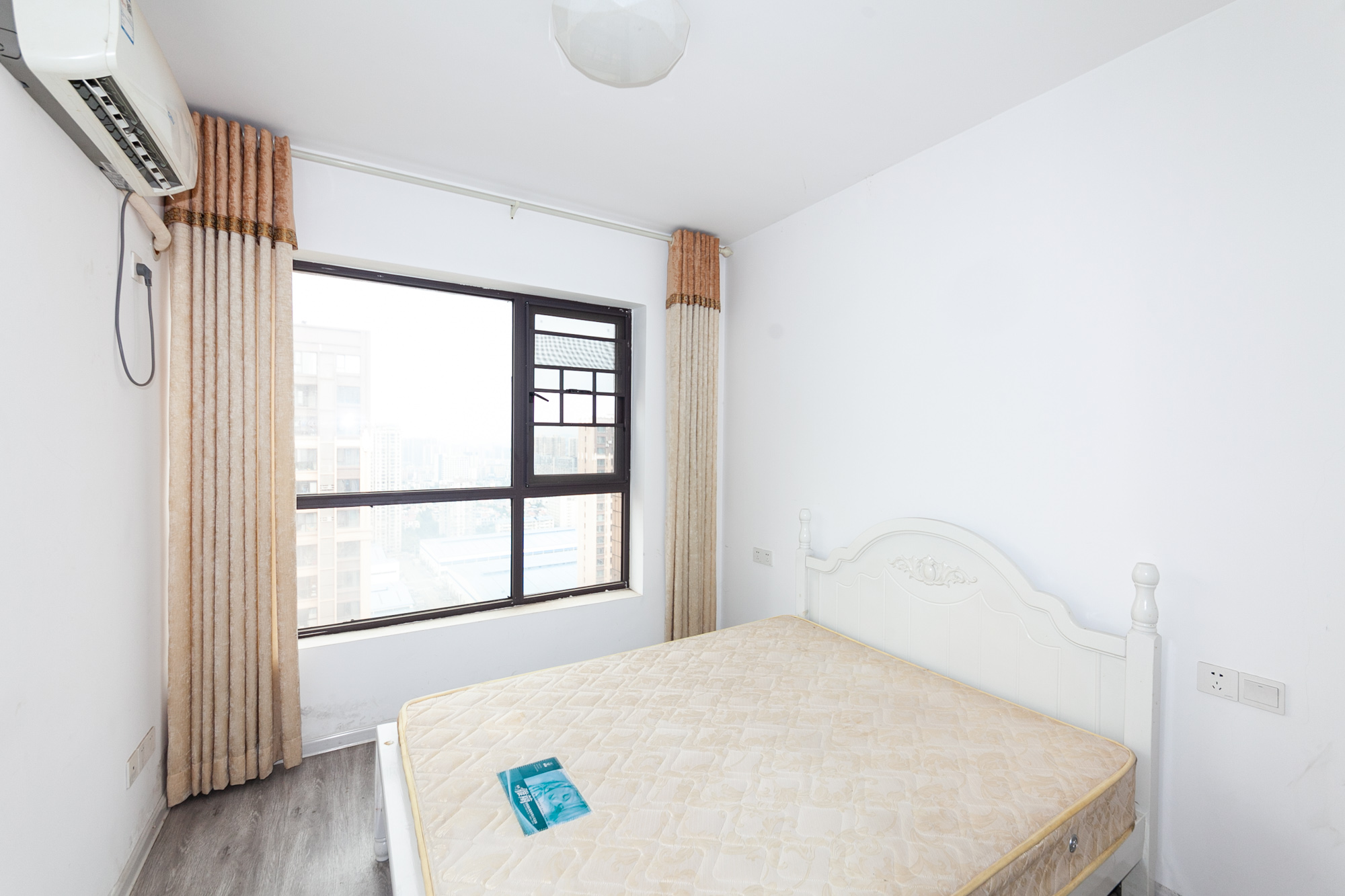 润和又一城 3室2厅2卫 115.8万 润和又一城 3室2厅2卫 115.8万卧室