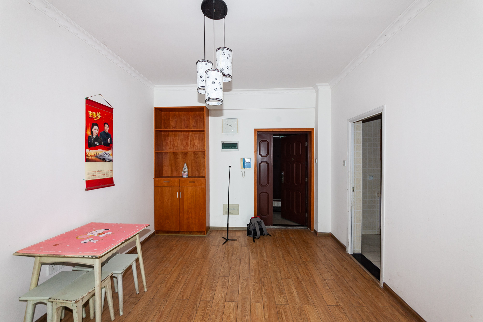 珠江东方明珠(新地东方明珠)一二期  2室2厅1卫   66.80万 珠江东方明珠(新地东方明珠)一二期  2室2厅1卫   66.80万客厅