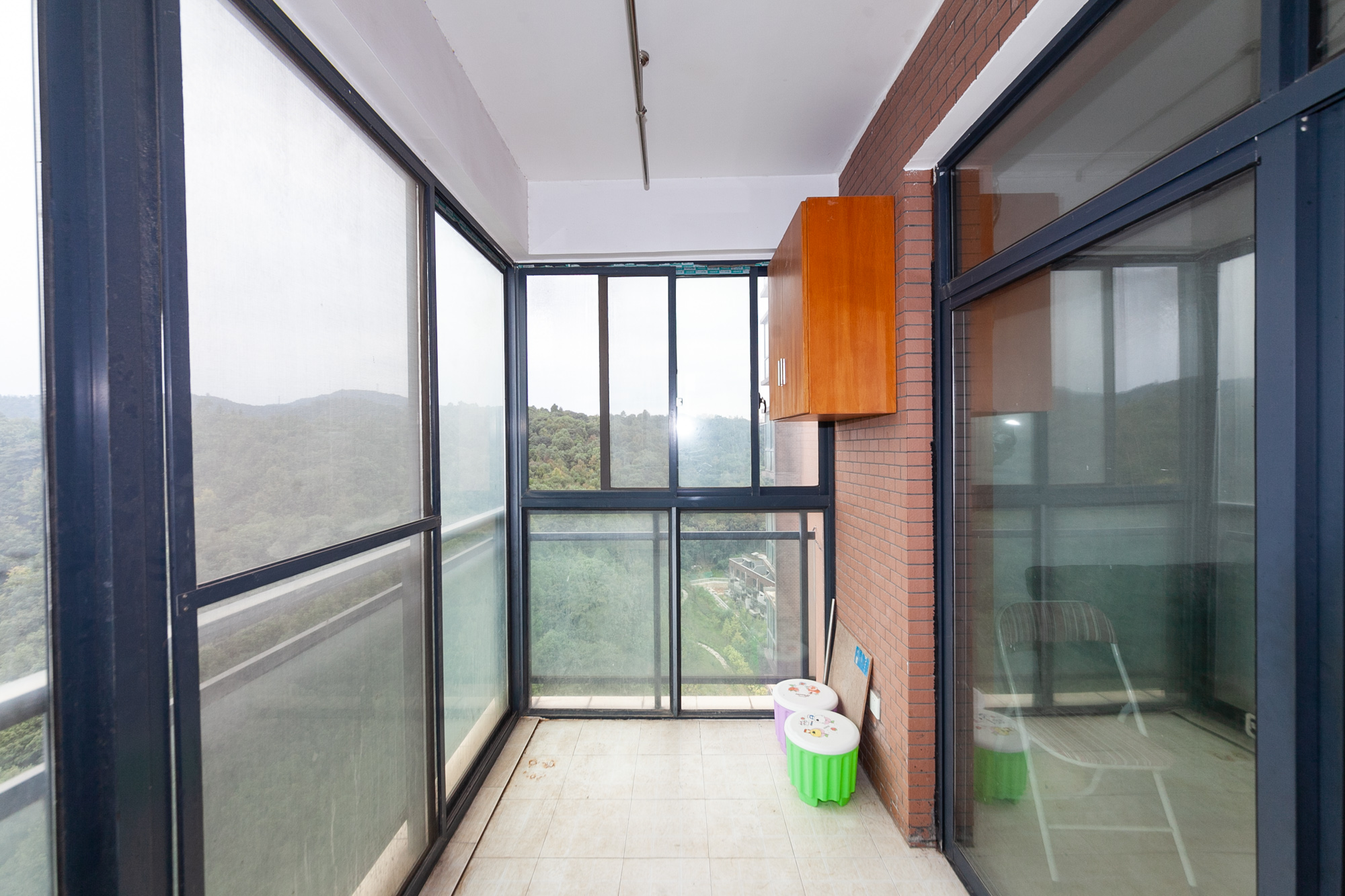 珠江东方明珠(新地东方明珠)一二期  2室2厅1卫   66.80万 珠江东方明珠(新地东方明珠)一二期  2室2厅1卫   66.80万阳台