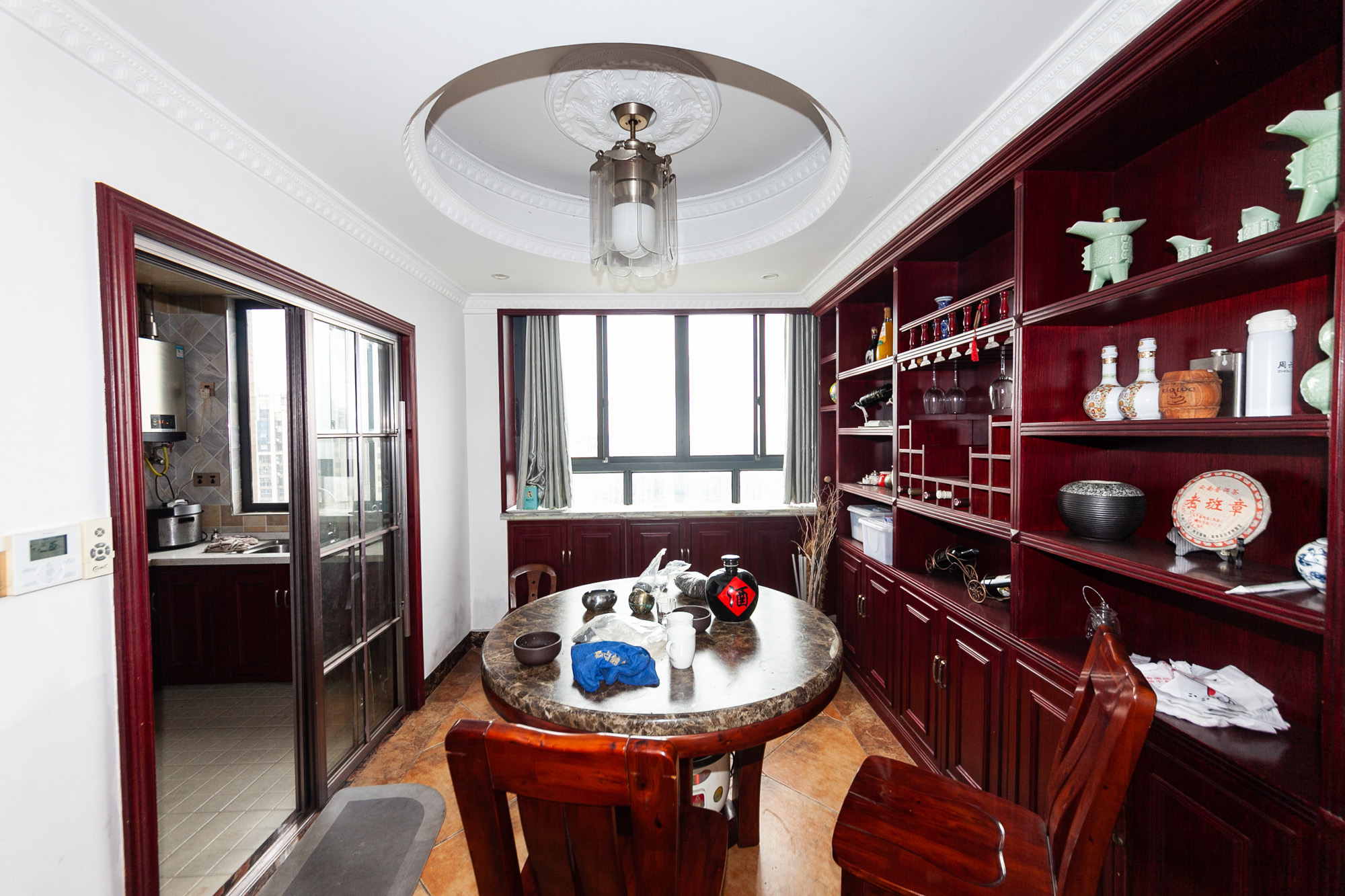 珠江东方明珠（新地东方明珠）三期  3室2厅2卫    80.0万客厅