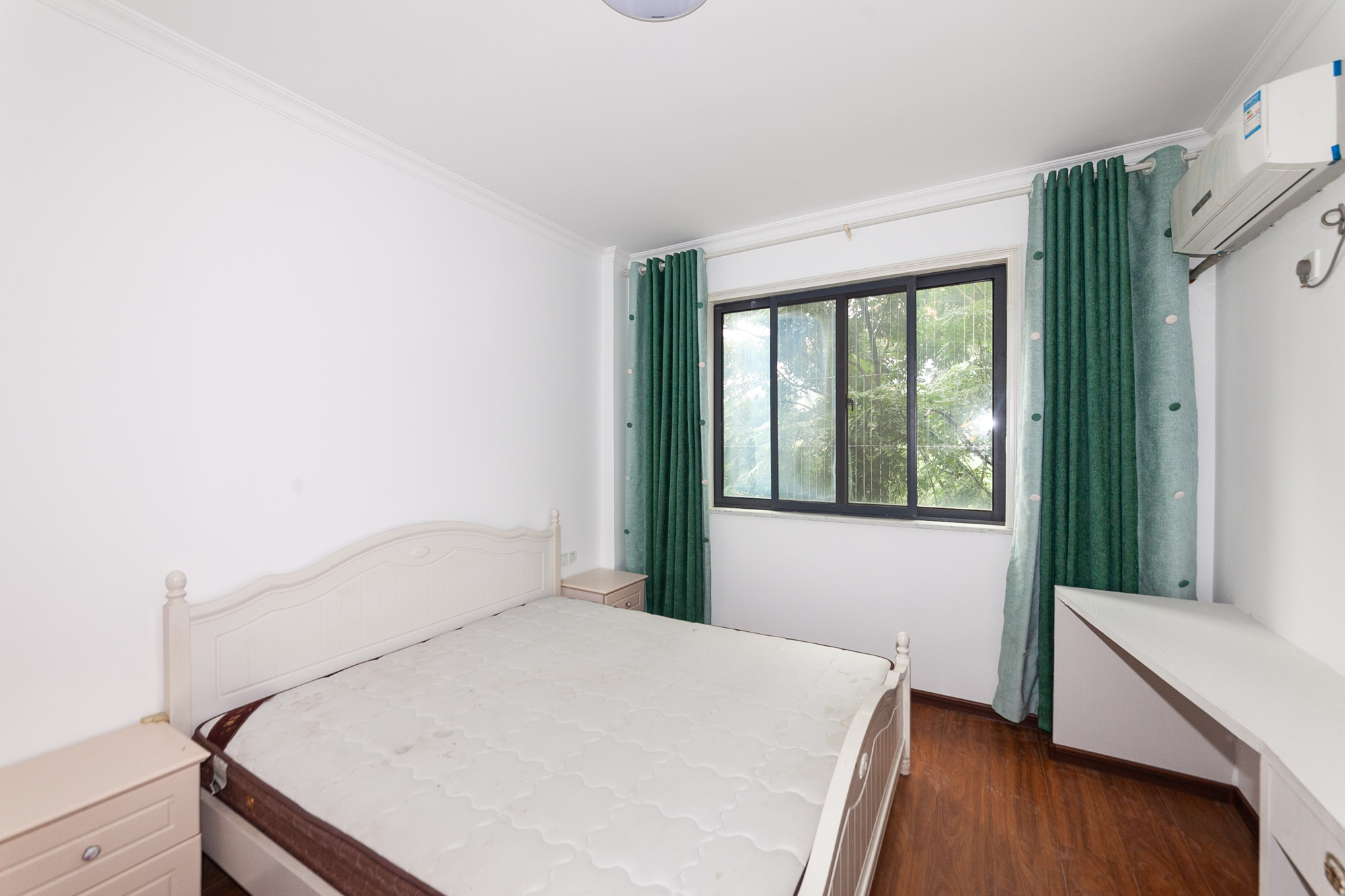 澳海澜庭  3室2厅1卫    76.8万卧室