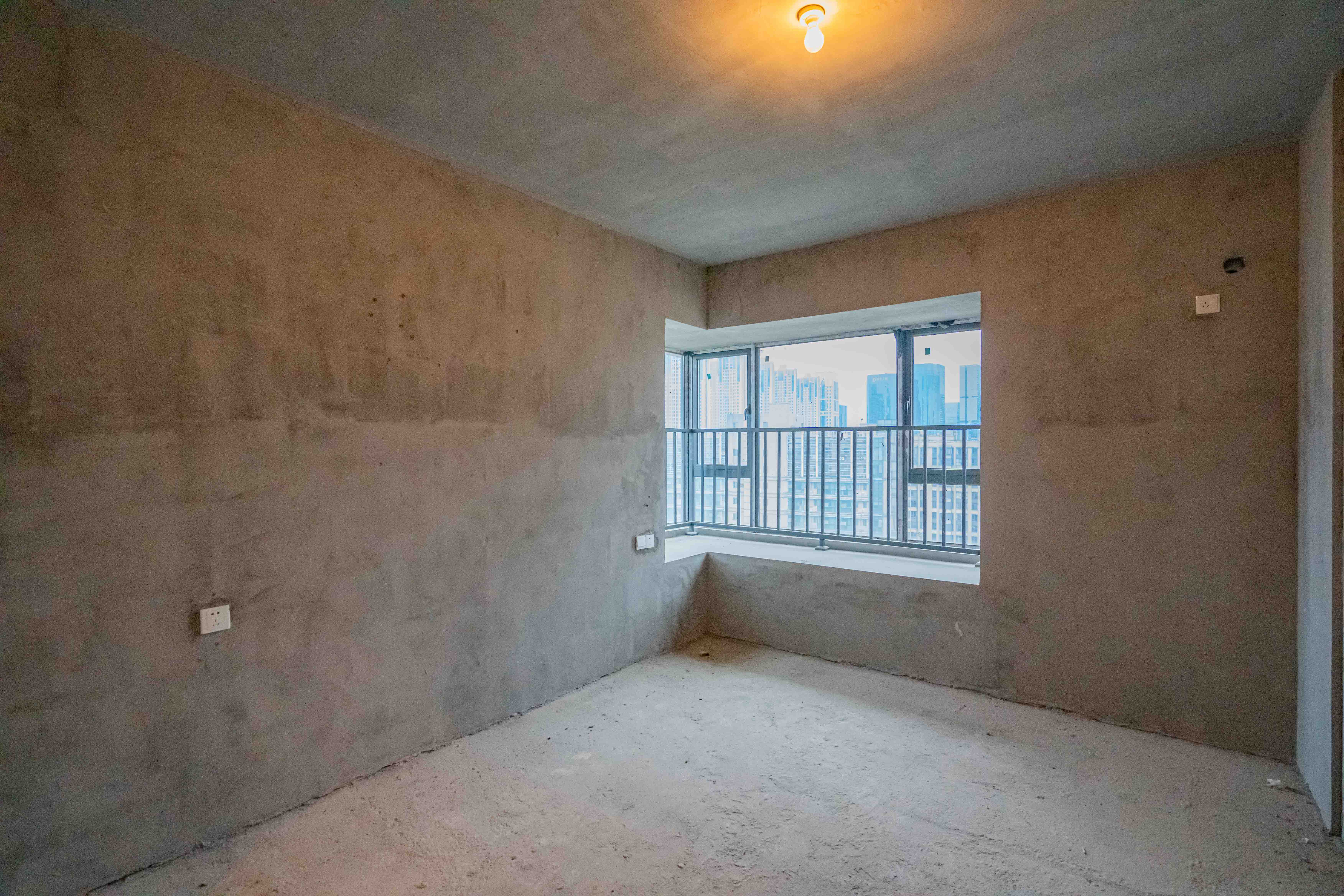 天健城  4室2厅2卫    208.0万 天健城  4室2厅2卫    208.0万卧室