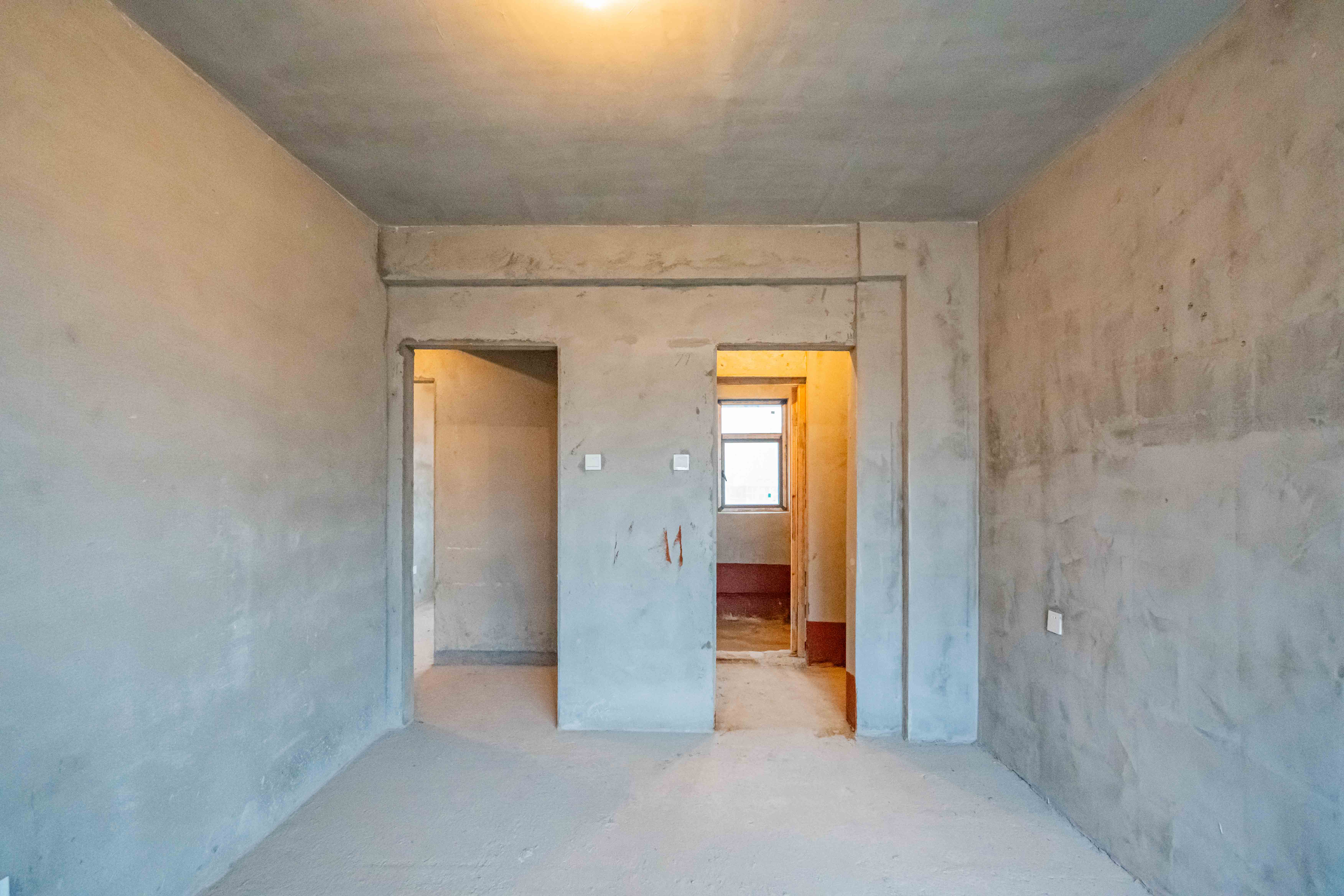 天健城  4室2厅2卫    208.0万 天健城  4室2厅2卫    208.0万卧室