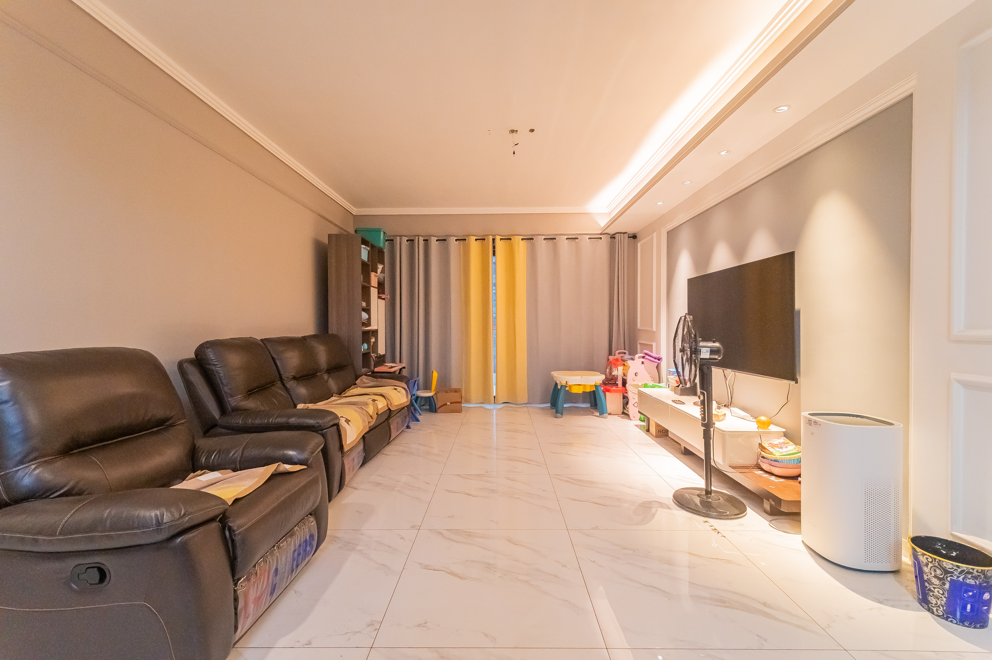 碧桂园中央花园 4室2厅2卫 129.8万 碧桂园中央花园 4室2厅2卫 129.8万客厅