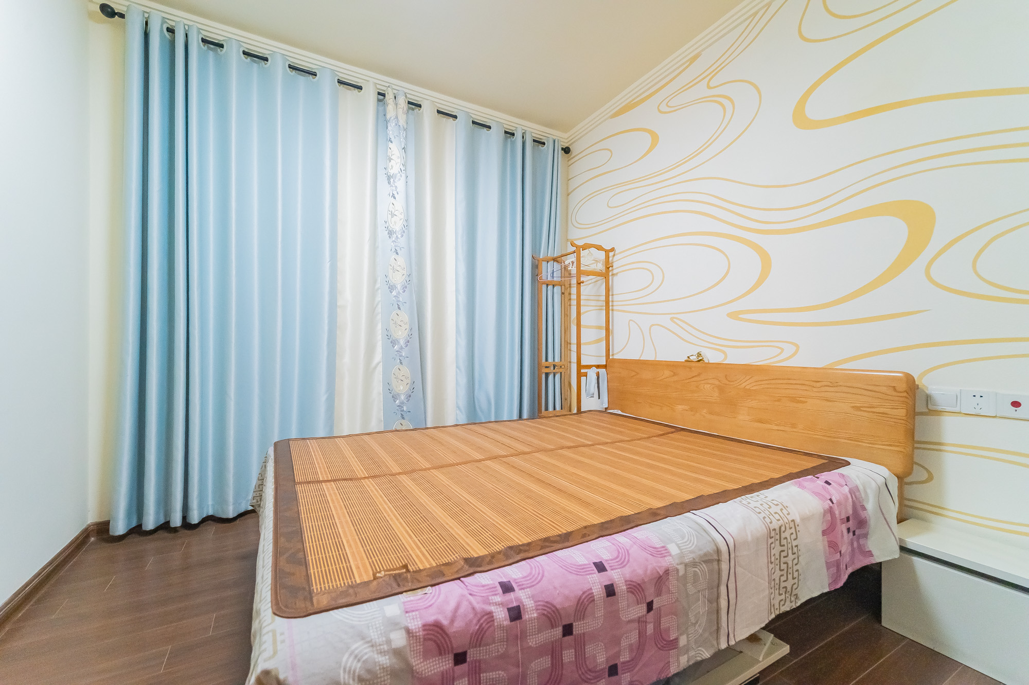 碧桂园中央花园 4室2厅2卫 129.8万 碧桂园中央花园 4室2厅2卫 129.8万卧室