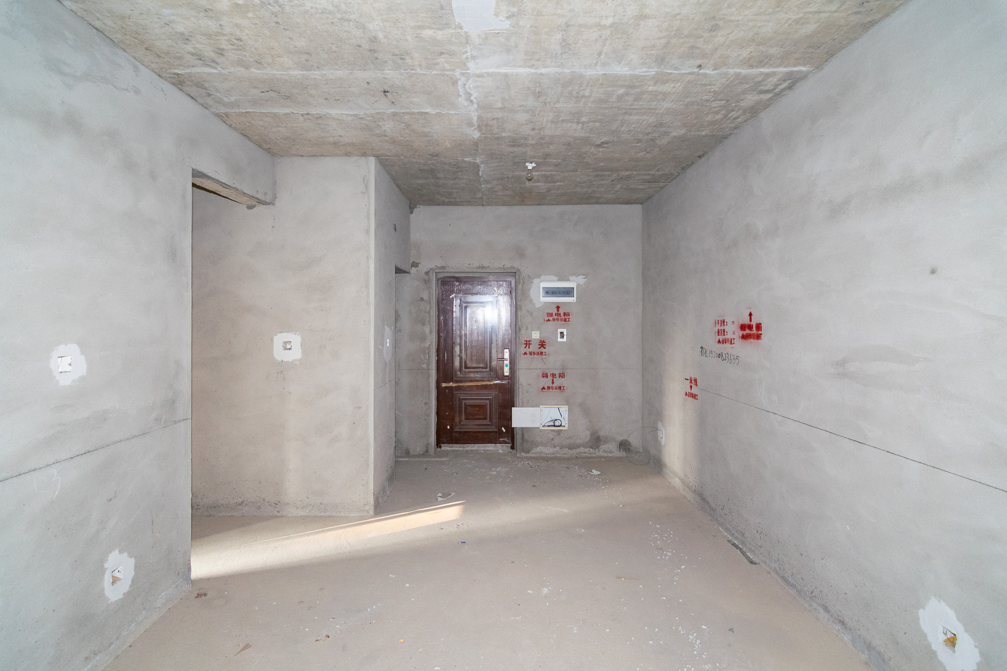 新华联梦想城 3室2厅1卫 83.8万 新华联梦想城 3室2厅1卫 83.8万客厅