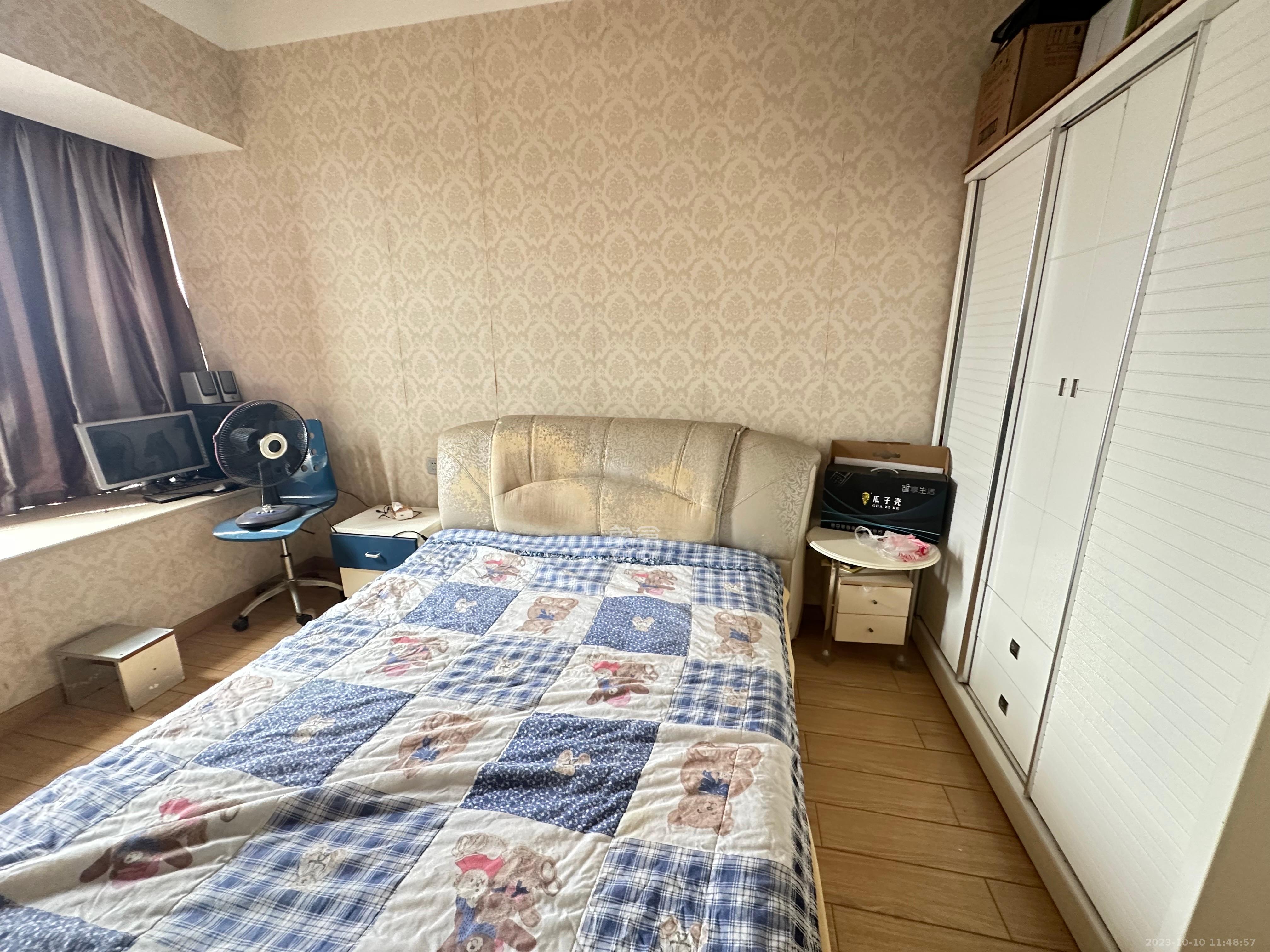 颐和佳园  3室2厅2卫   2700.00元/月室内图