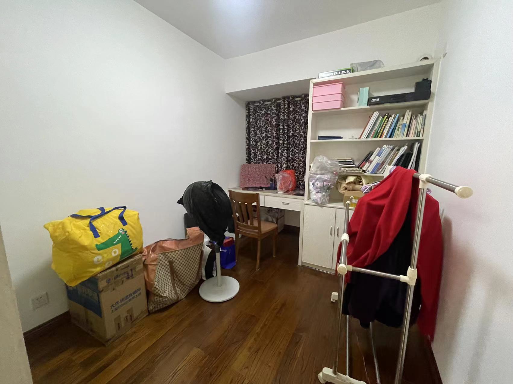 中建御山和苑 4室2厅2卫 85.0万 中建御山和苑 4室2厅2卫 85.0万室内图