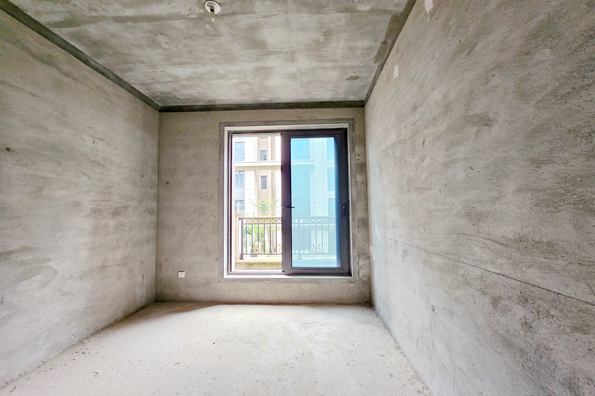 明昇壹城（明昇时代广场）一期  3室2厅2卫    330.0万其他