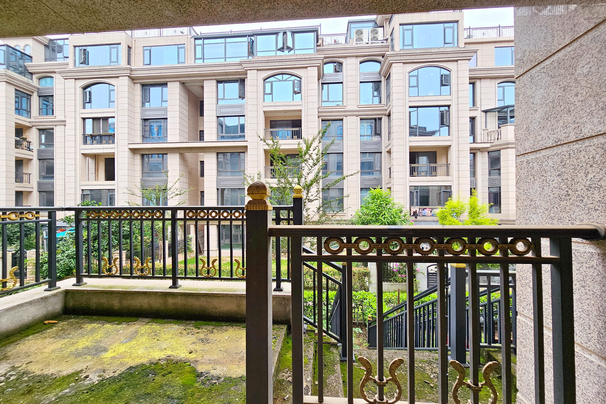 明昇壹城（明昇时代广场）一期  3室2厅2卫    330.0万其他