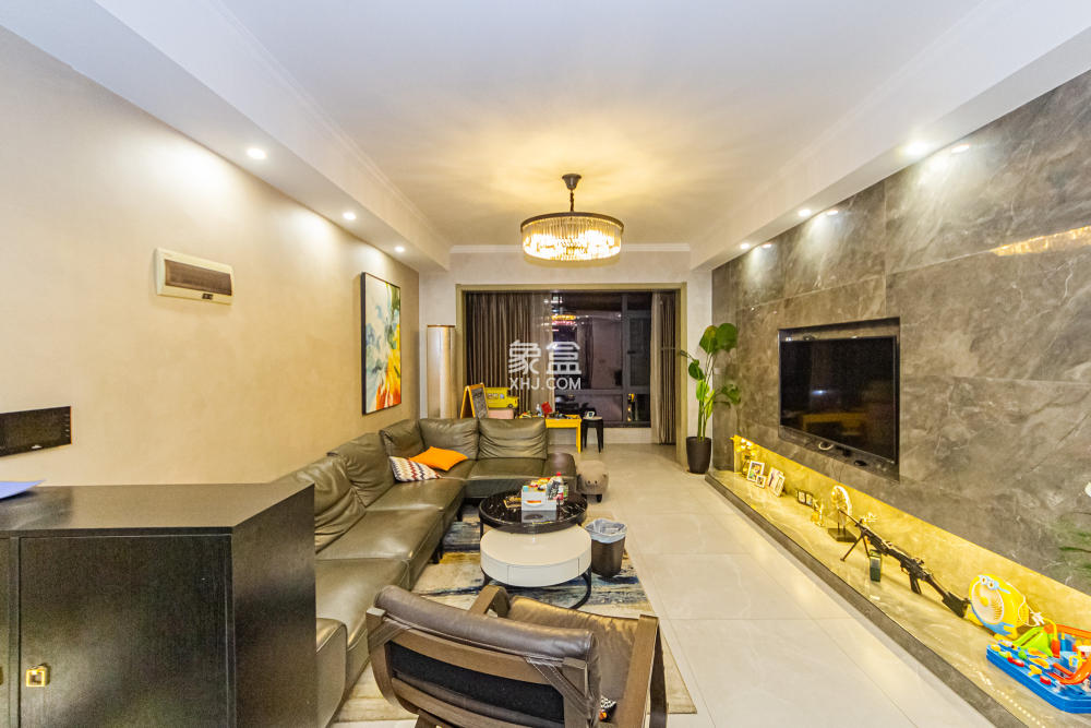 堤亚纳湾(深业沙河城) 3室2厅2卫 242.0万