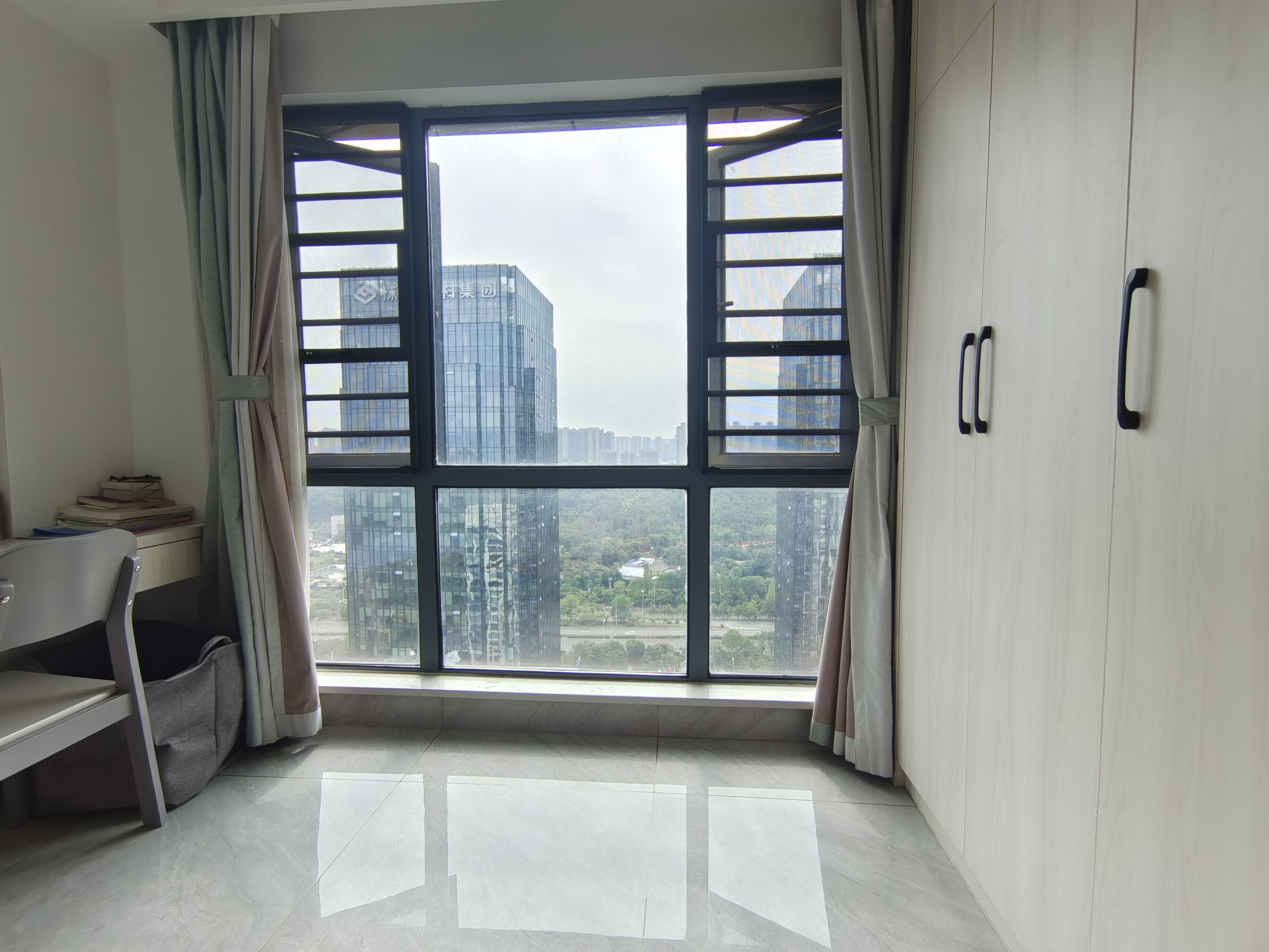 高科壹号领域 4室2厅2卫 87.0万 高科壹号领域 4室2厅2卫 87.0万室内图