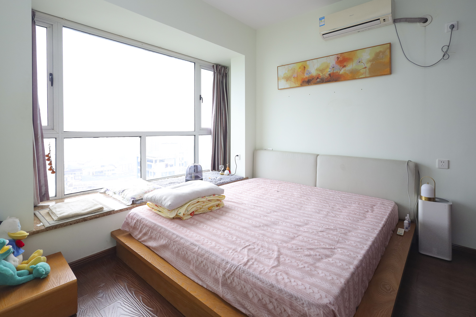 华韵城市海岸  2室2厅1卫   120.00万卧室