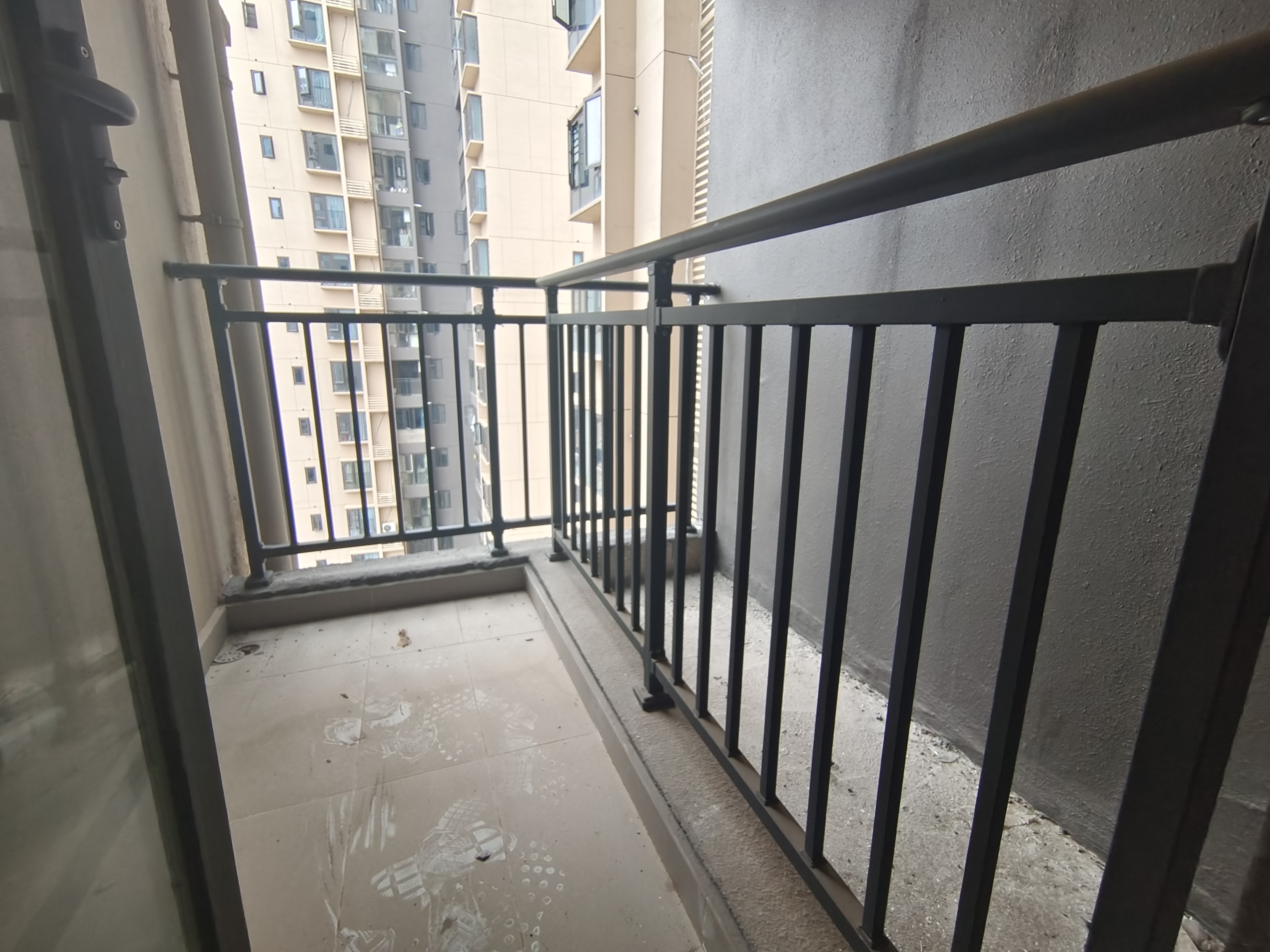 蓝溪谷 0室0厅0卫 80.00万 蓝溪谷 0室0厅0卫 80.00万室内图