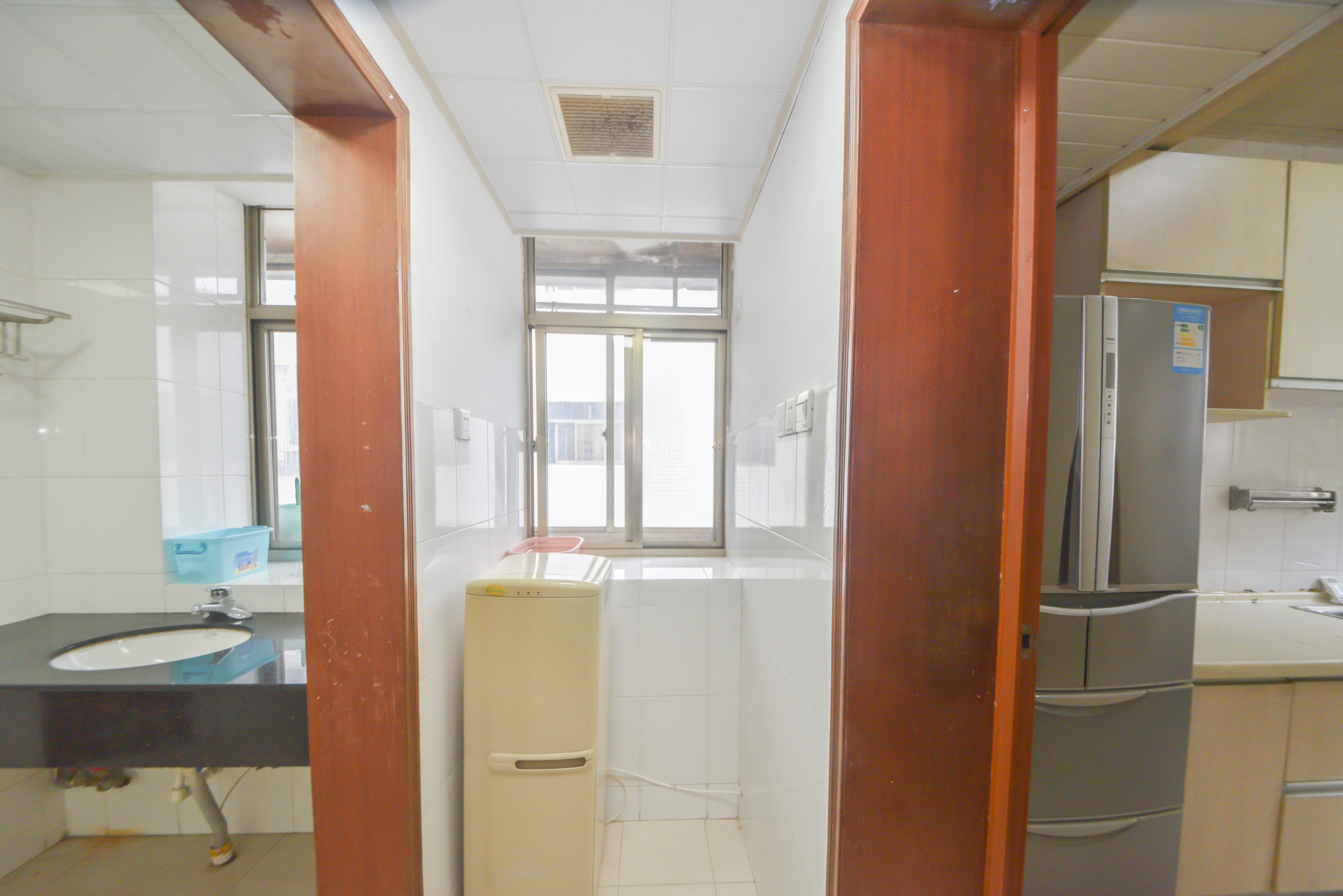 湖南省国税局宿舍（侯家塘温尔登超市边）  4室2厅2卫   260.00万其他