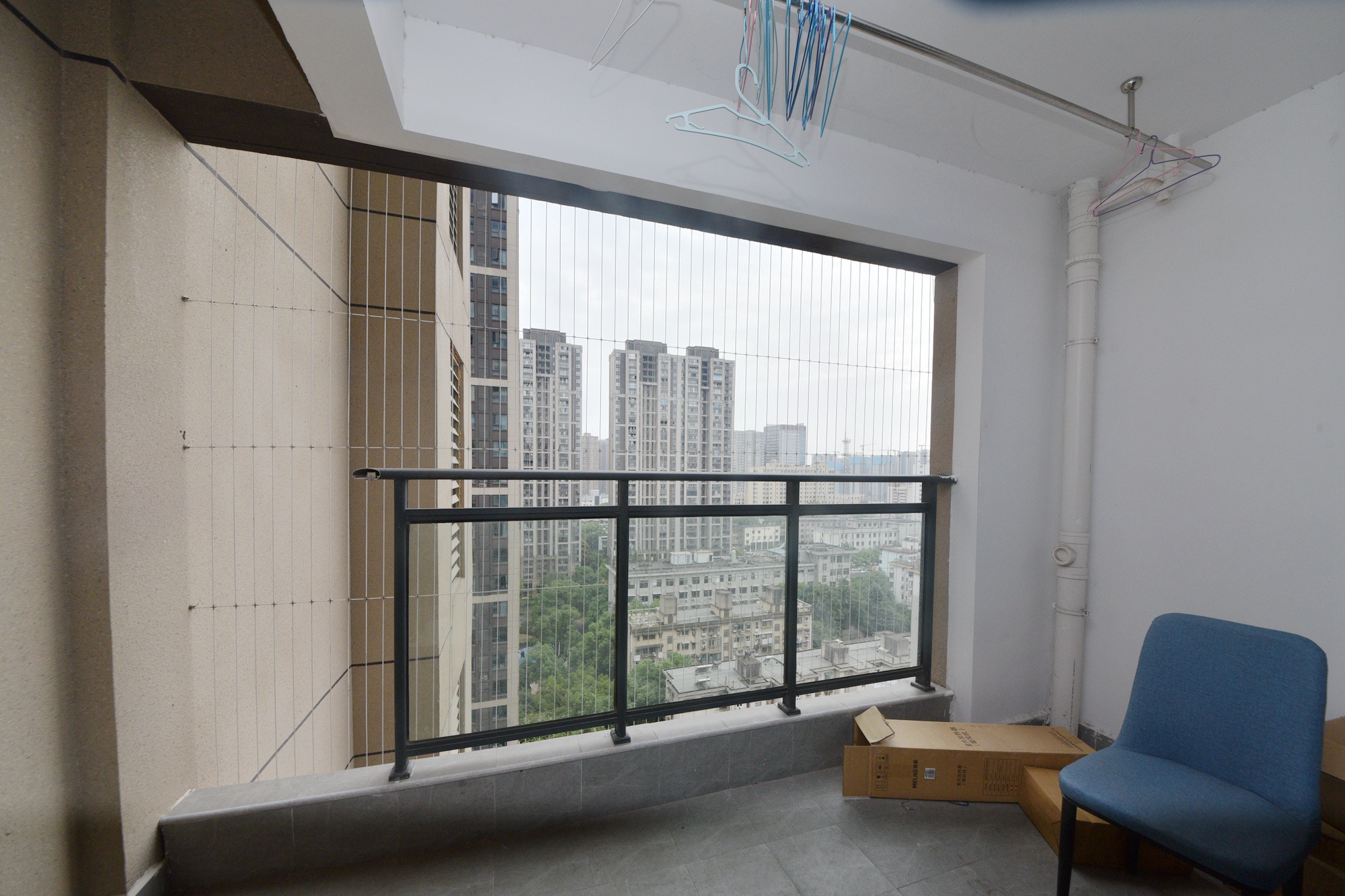 建发中央公园（建发美地）  3室2厅2卫    210.0万阳台