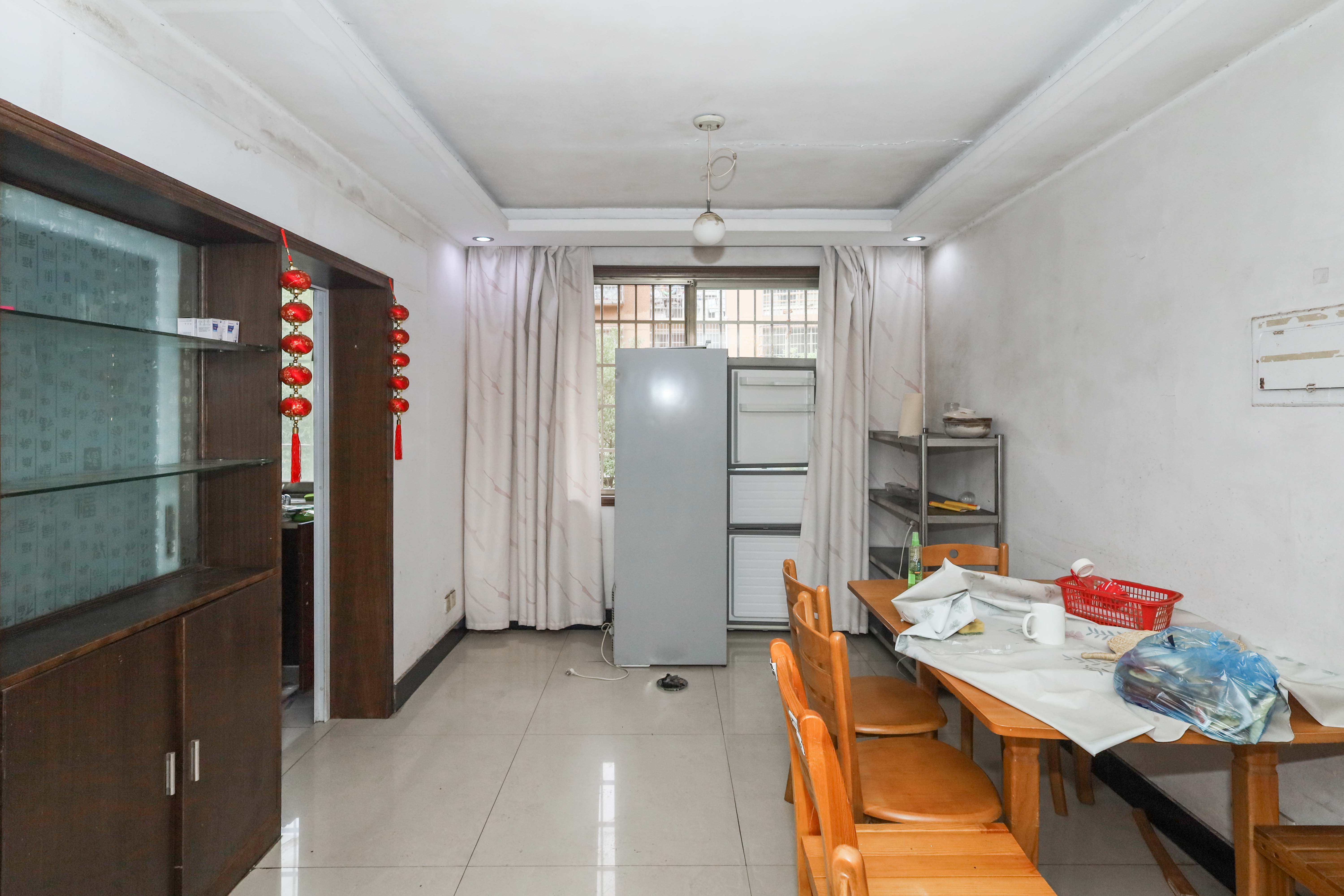 涉外花园  3室2厅2卫    70.0万 涉外花园  3室2厅2卫    70.0万客厅