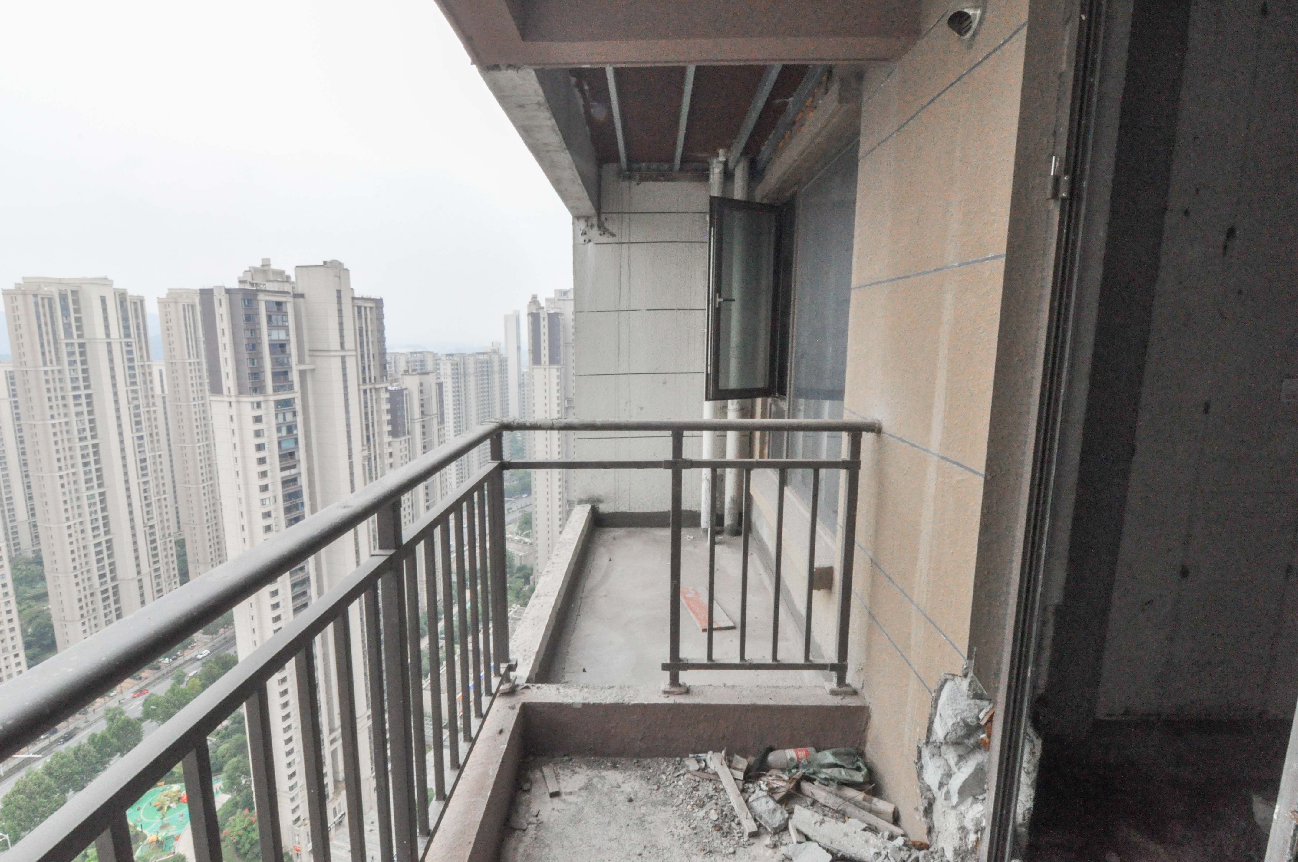 佳兆业云顶梅溪湖（佳兆业梅溪荟）  4室2厅2卫   350.00万其他