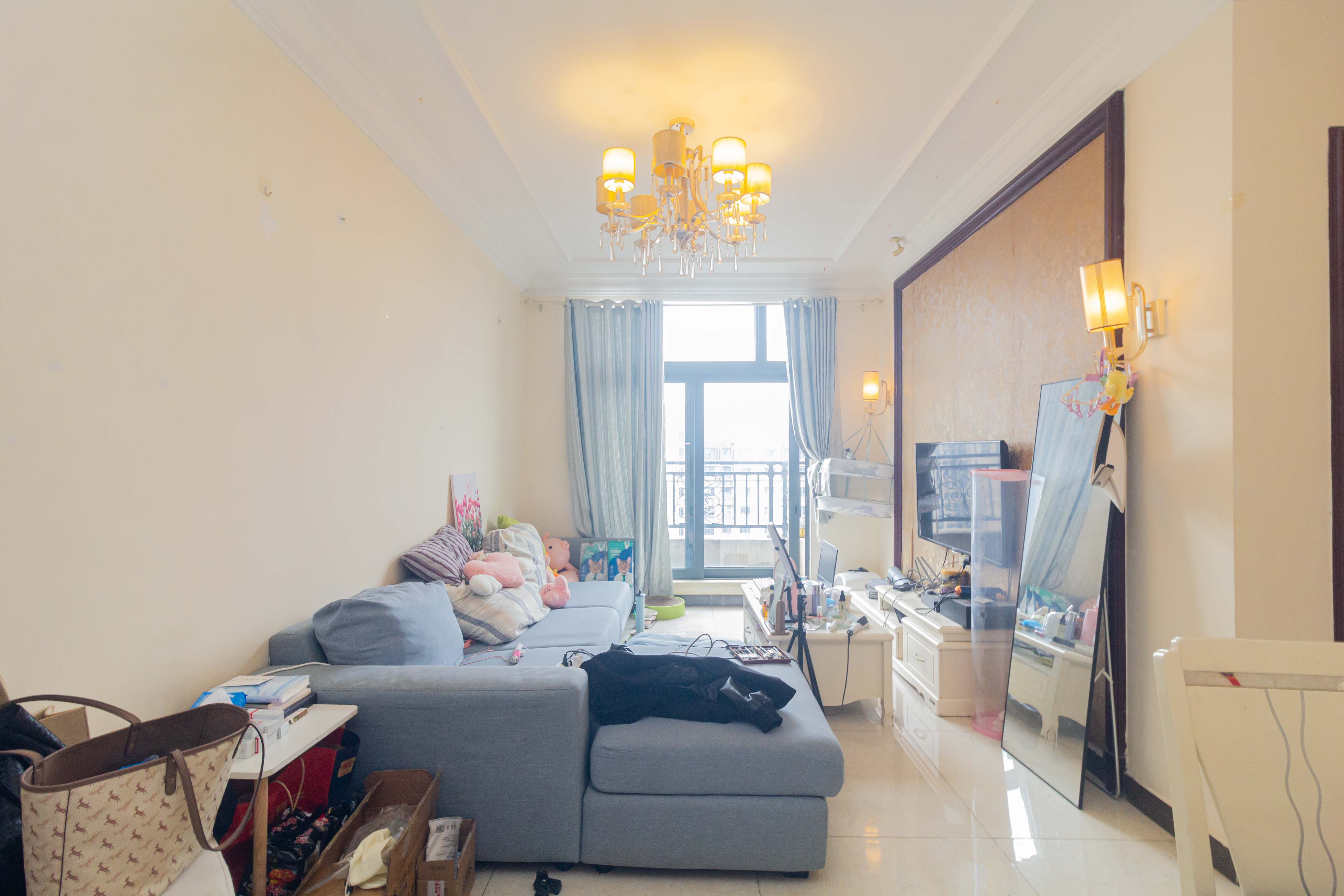 恒大江湾 2室2厅1卫 52.0万 恒大江湾 2室2厅1卫 52.0万客厅