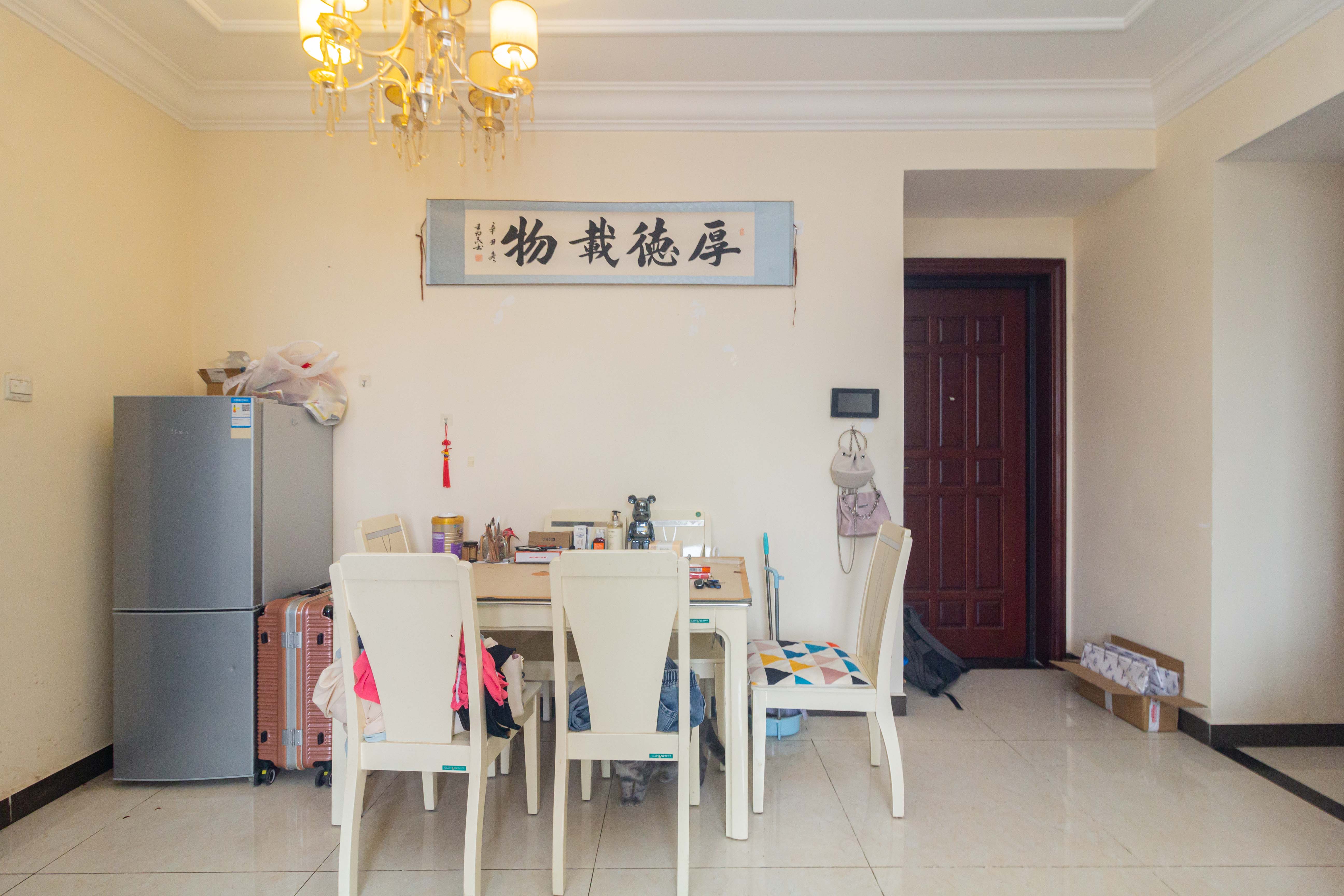 恒大江湾 2室2厅1卫 52.0万 恒大江湾 2室2厅1卫 52.0万客厅