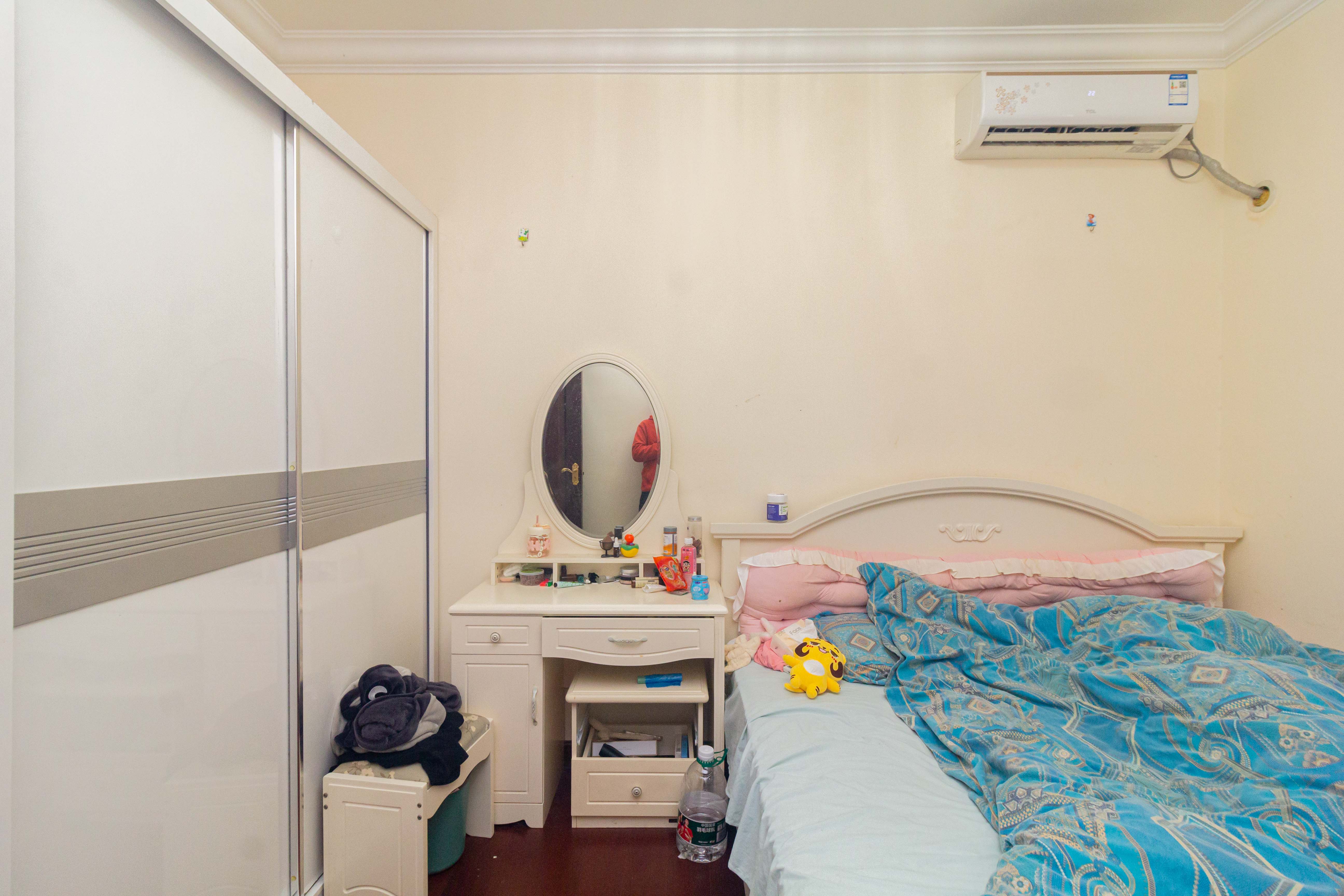 恒大江湾 2室2厅1卫 52.0万 恒大江湾 2室2厅1卫 52.0万卧室