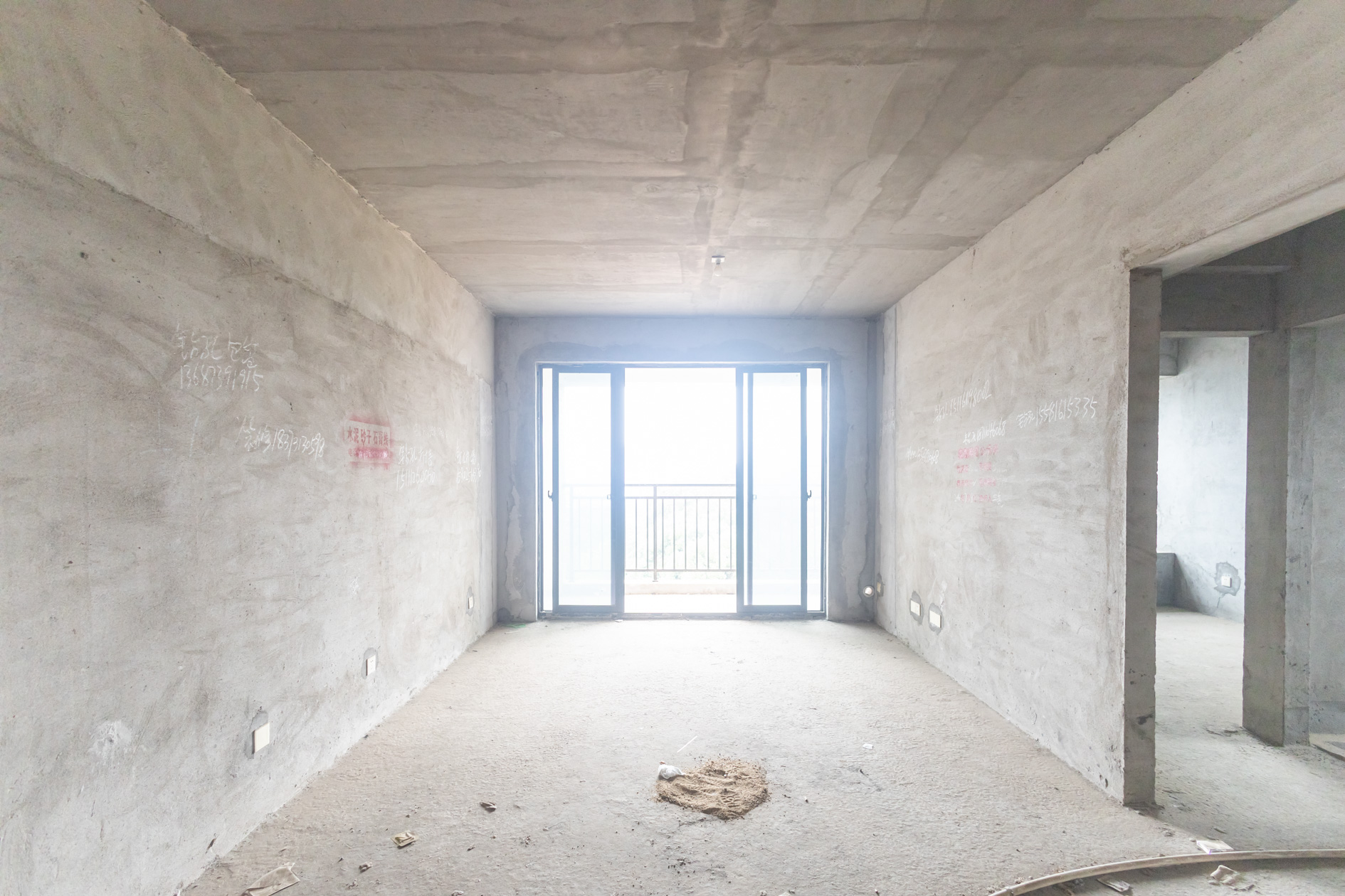 锦绣兰亭 2室2厅1卫 56.1万 锦绣兰亭 2室2厅1卫 56.1万客厅