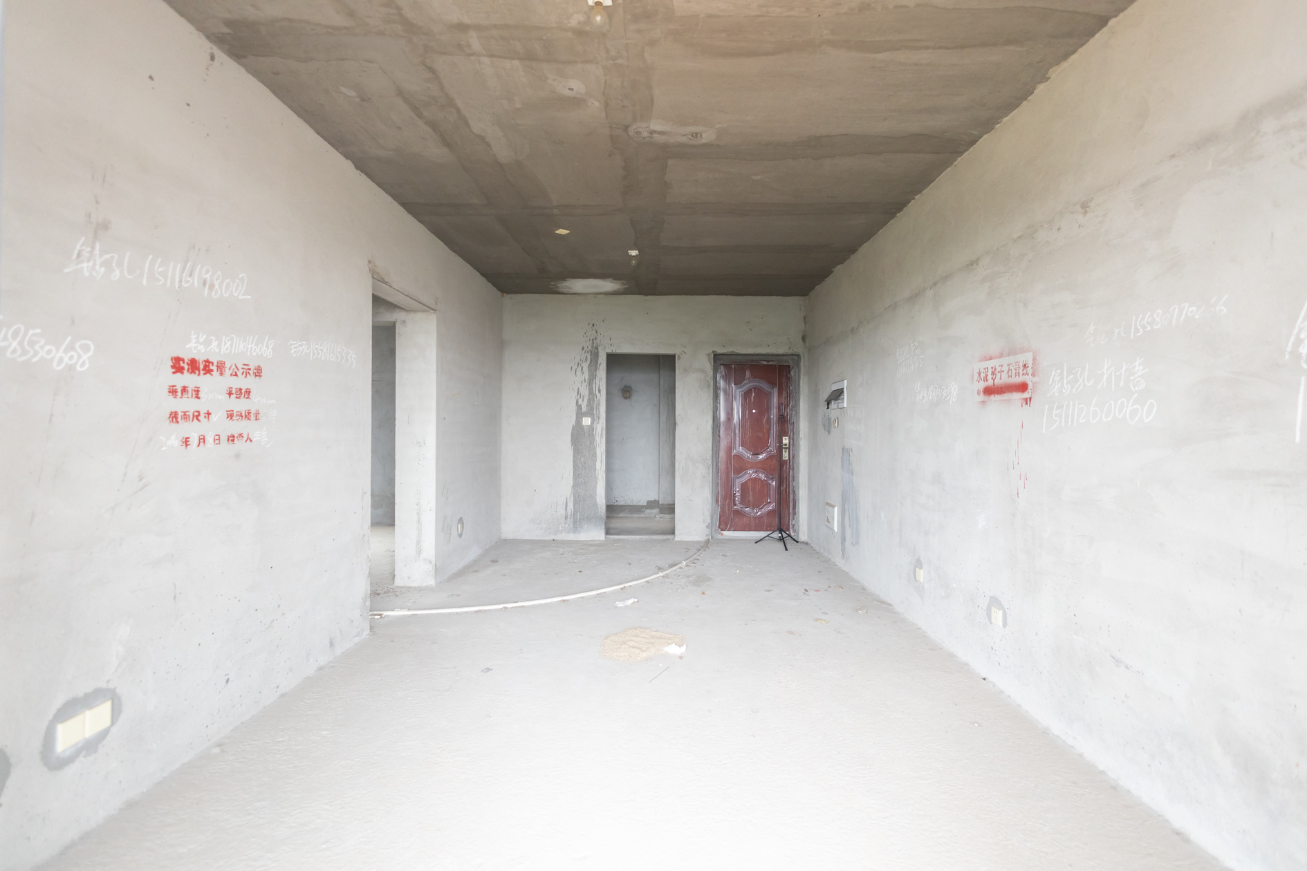 锦绣兰亭 2室2厅1卫 56.1万 锦绣兰亭 2室2厅1卫 56.1万客厅