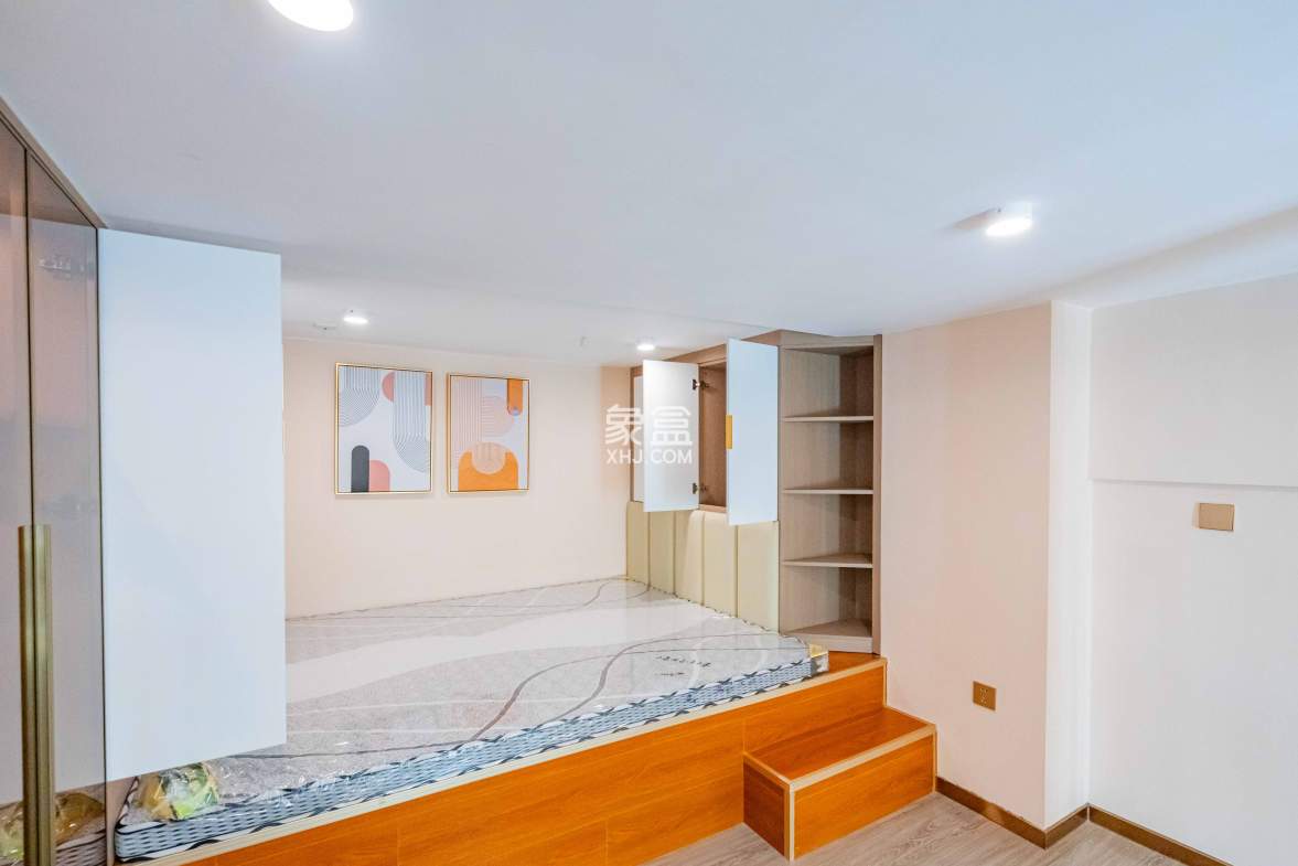 富兴时代御城 2室1厅1卫 100.0万 富兴时代御城 2室1厅1卫 100.0万卧室