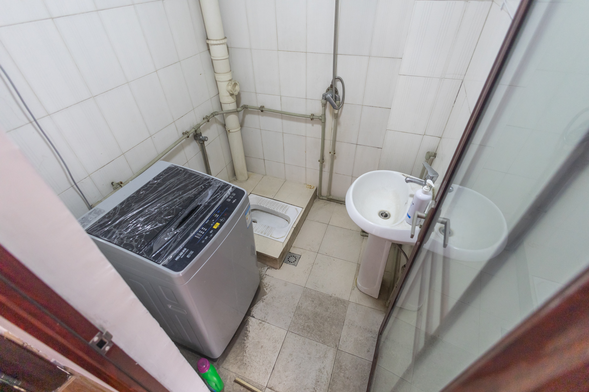 山水人家三期 1室1厅1卫 42.0万 山水人家三期 1室1厅1卫 42.0万卫生间