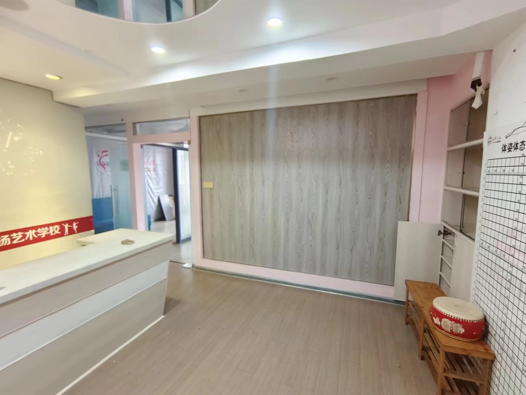 新桂公馆 1室1厅1卫 14.8万 新桂公馆 1室1厅1卫 14.8万室内图