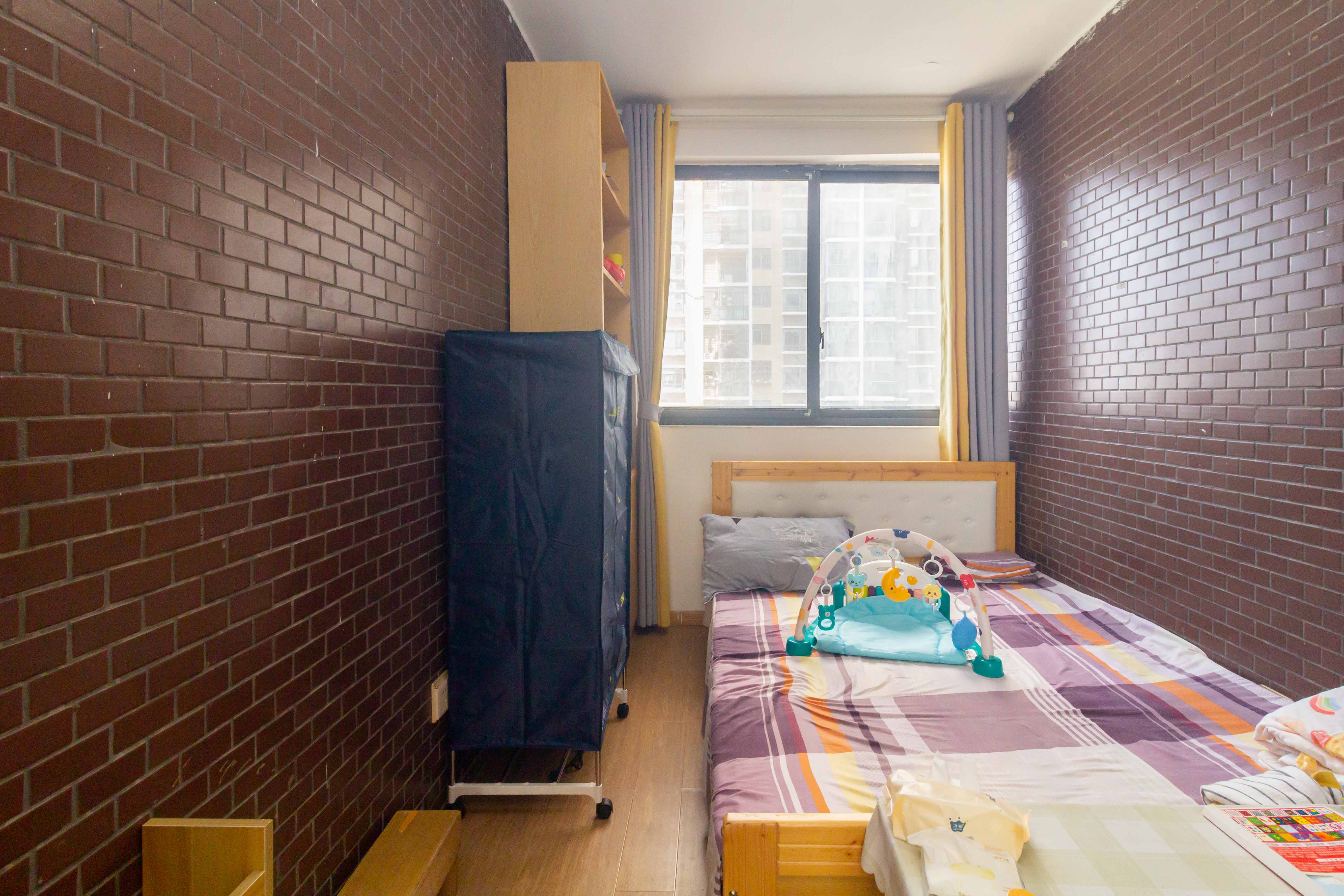 中国铁建国际城一期  3室2厅1卫    64.8万 中国铁建国际城一期  3室2厅1卫    64.8万卧室