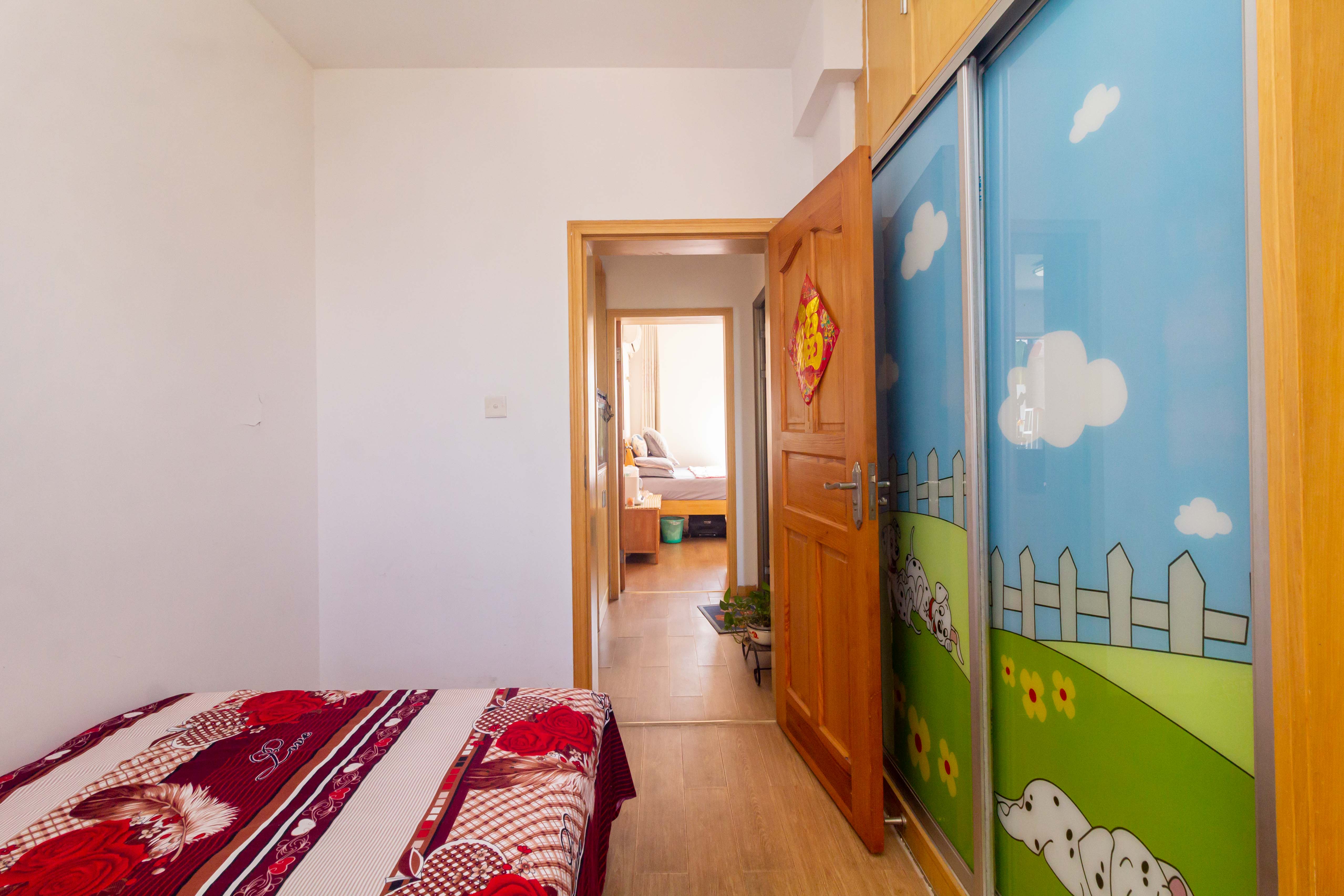 中国铁建国际城一期  3室2厅1卫    64.8万 中国铁建国际城一期  3室2厅1卫    64.8万卧室