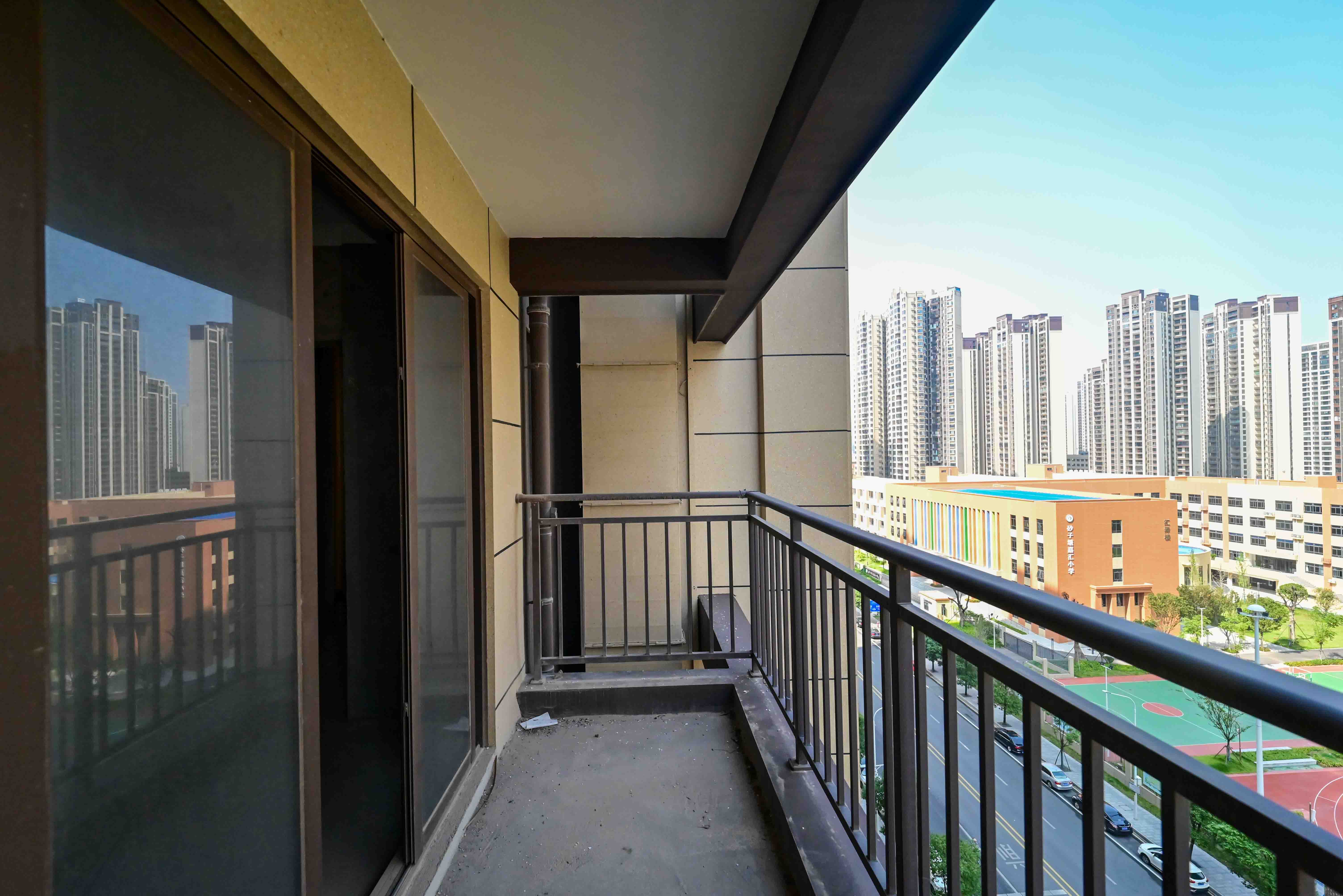 保利大都汇一期、二期 4室2厅2卫 135.0万 保利大都汇一期、二期 4室2厅2卫 135.0万其他