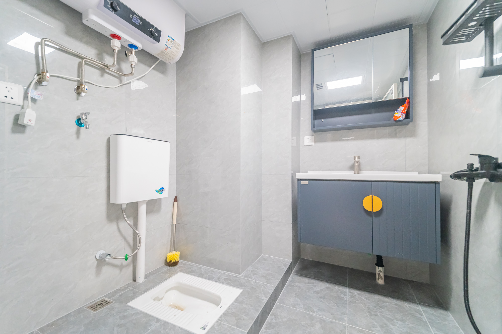 新城悦隽 2室1厅1卫 37.2万 新城悦隽 2室1厅1卫 37.2万卫生间