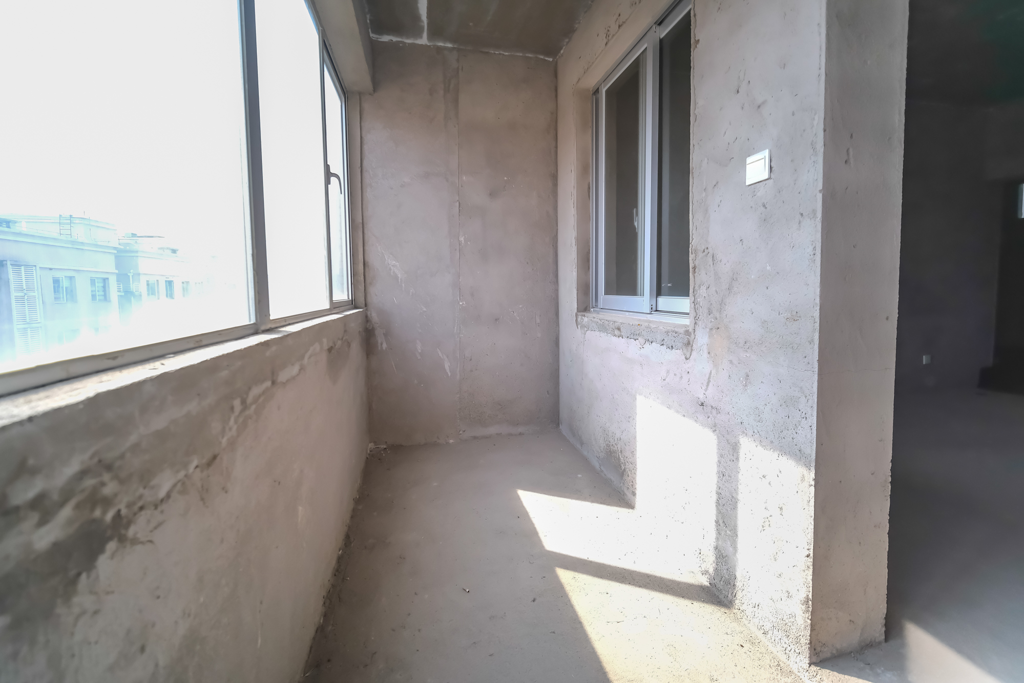 恒广国际物流园  3室2厅1卫    39.8万 恒广国际物流园  3室2厅1卫    39.8万阳台