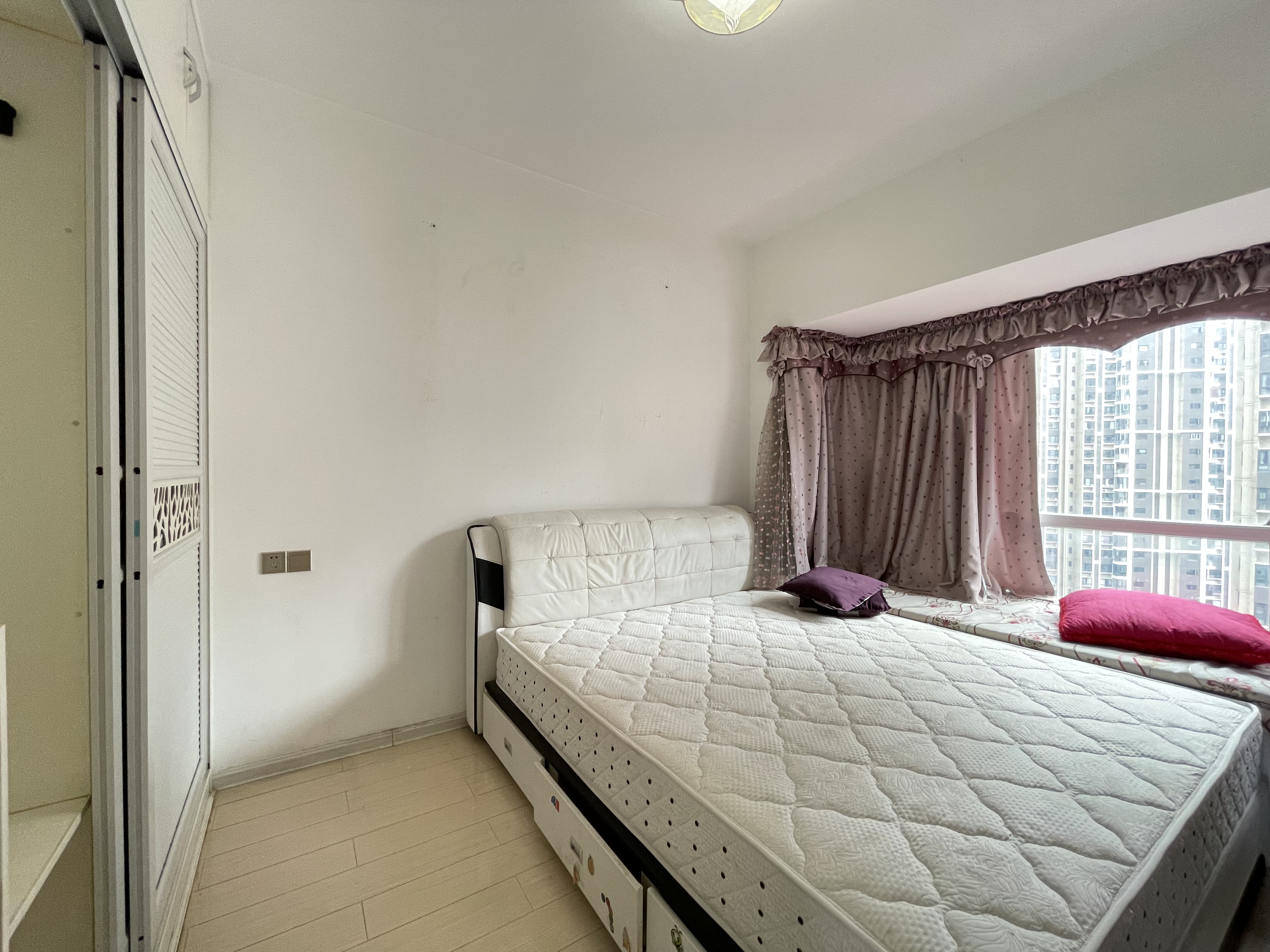 美的城二期 2室2厅2卫 49.8万 美的城二期 2室2厅2卫 49.8万室内图