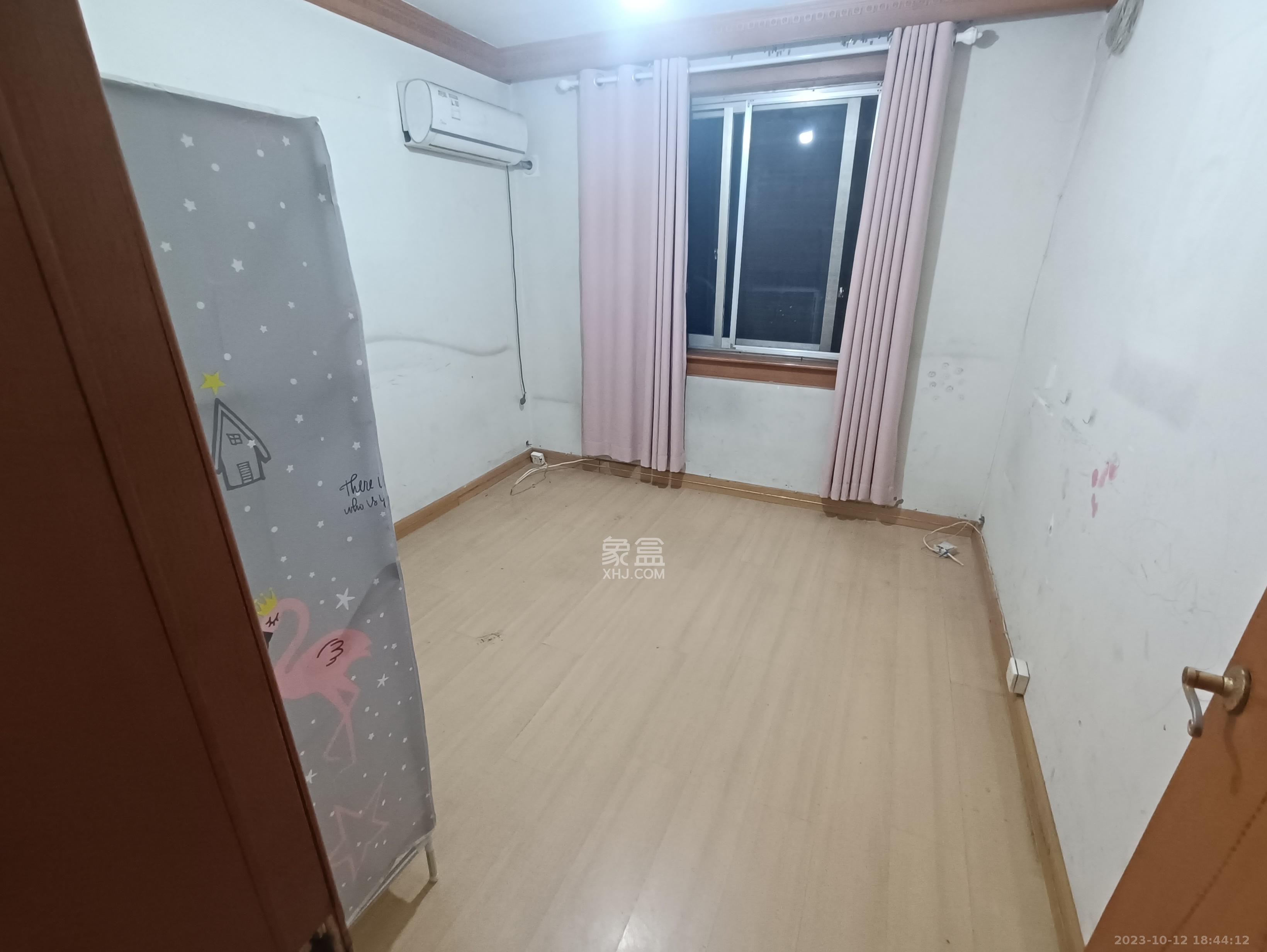 赤崗沖住宅樓（三合公寓）  4室2廳2衛(wèi)   2000.00元/月室內(nèi)圖