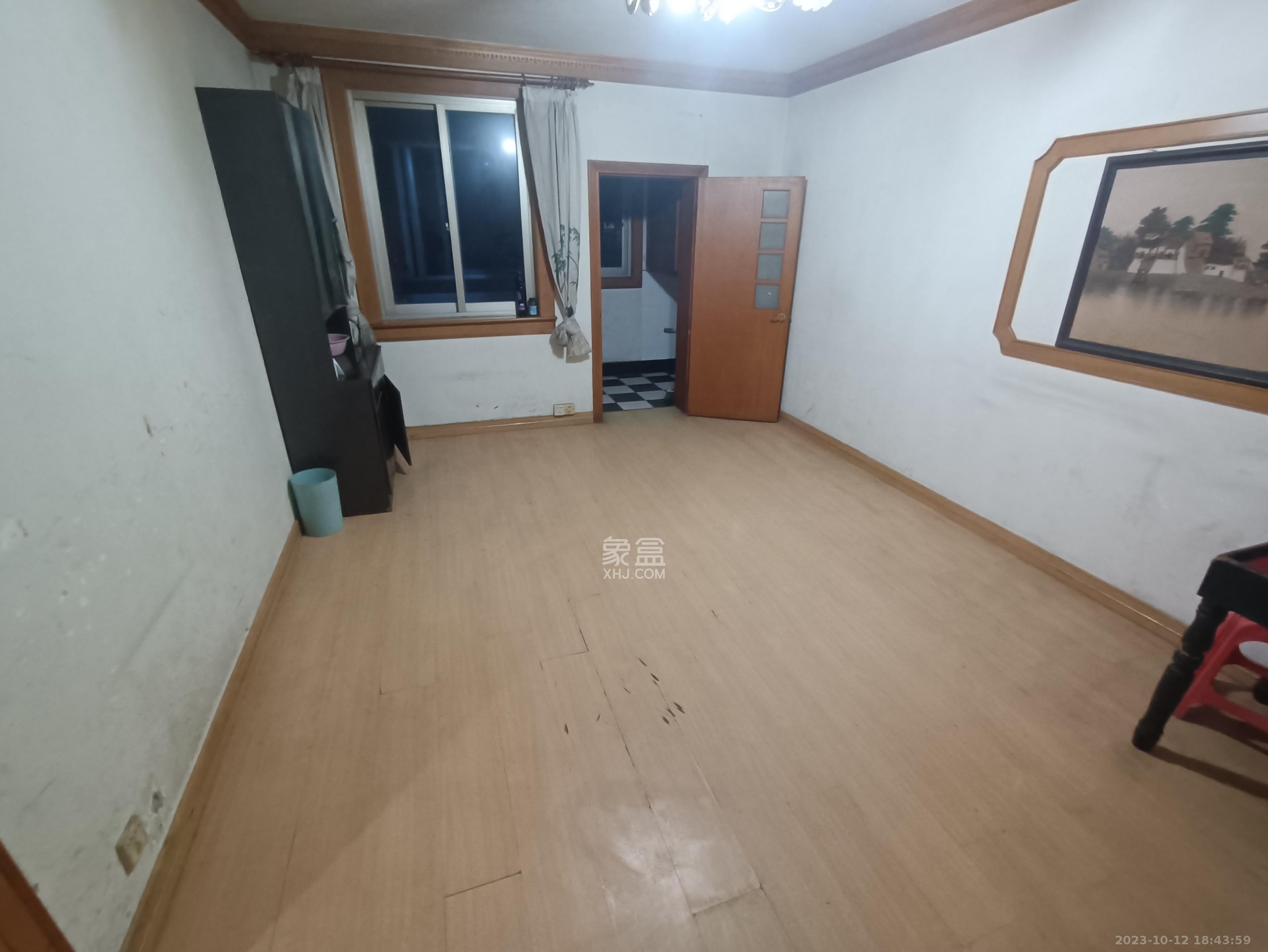 赤崗沖住宅樓（三合公寓）  4室2廳2衛(wèi)   2000.00元/月室內(nèi)圖