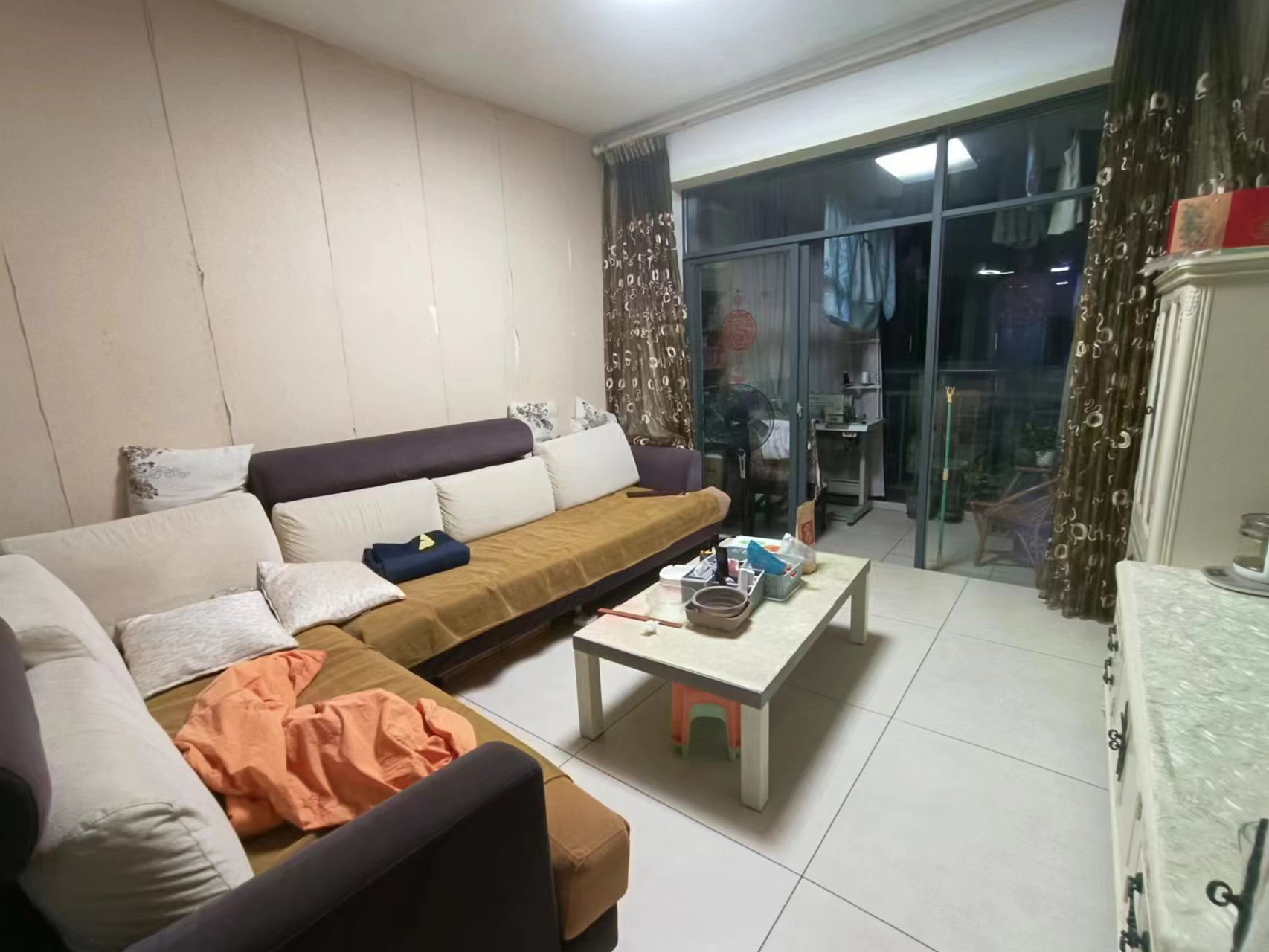 城市风景  2室2厅1卫    38.8万 城市风景  2室2厅1卫    38.8万室内图