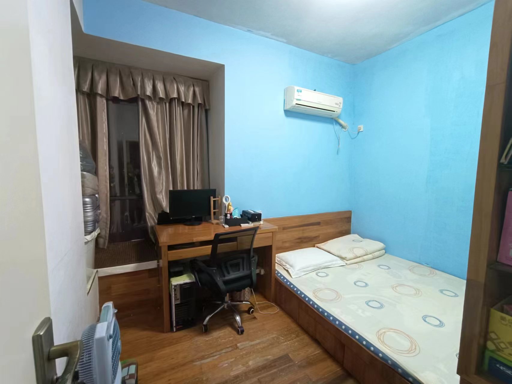 城市风景  2室2厅1卫    38.8万 城市风景  2室2厅1卫    38.8万室内图