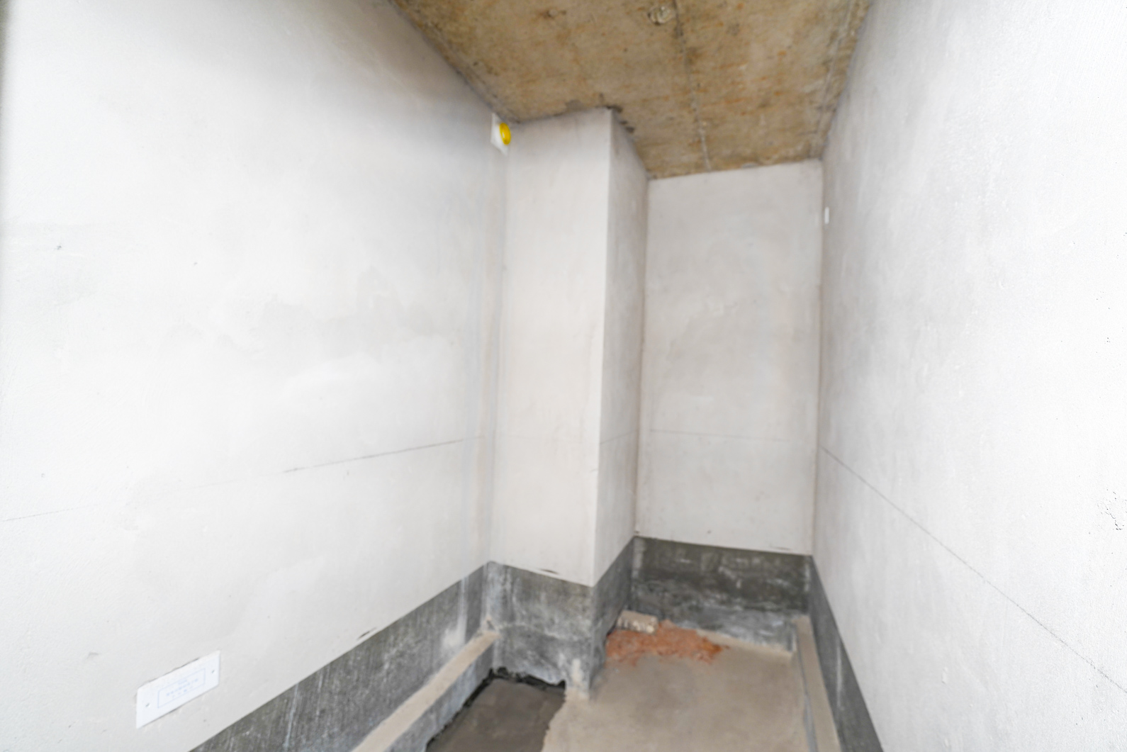 碧桂园南城首府(东宸林海) 5室2厅3卫 180.0万 碧桂园南城首府(东宸林海) 5室2厅3卫 180.0万卫生间